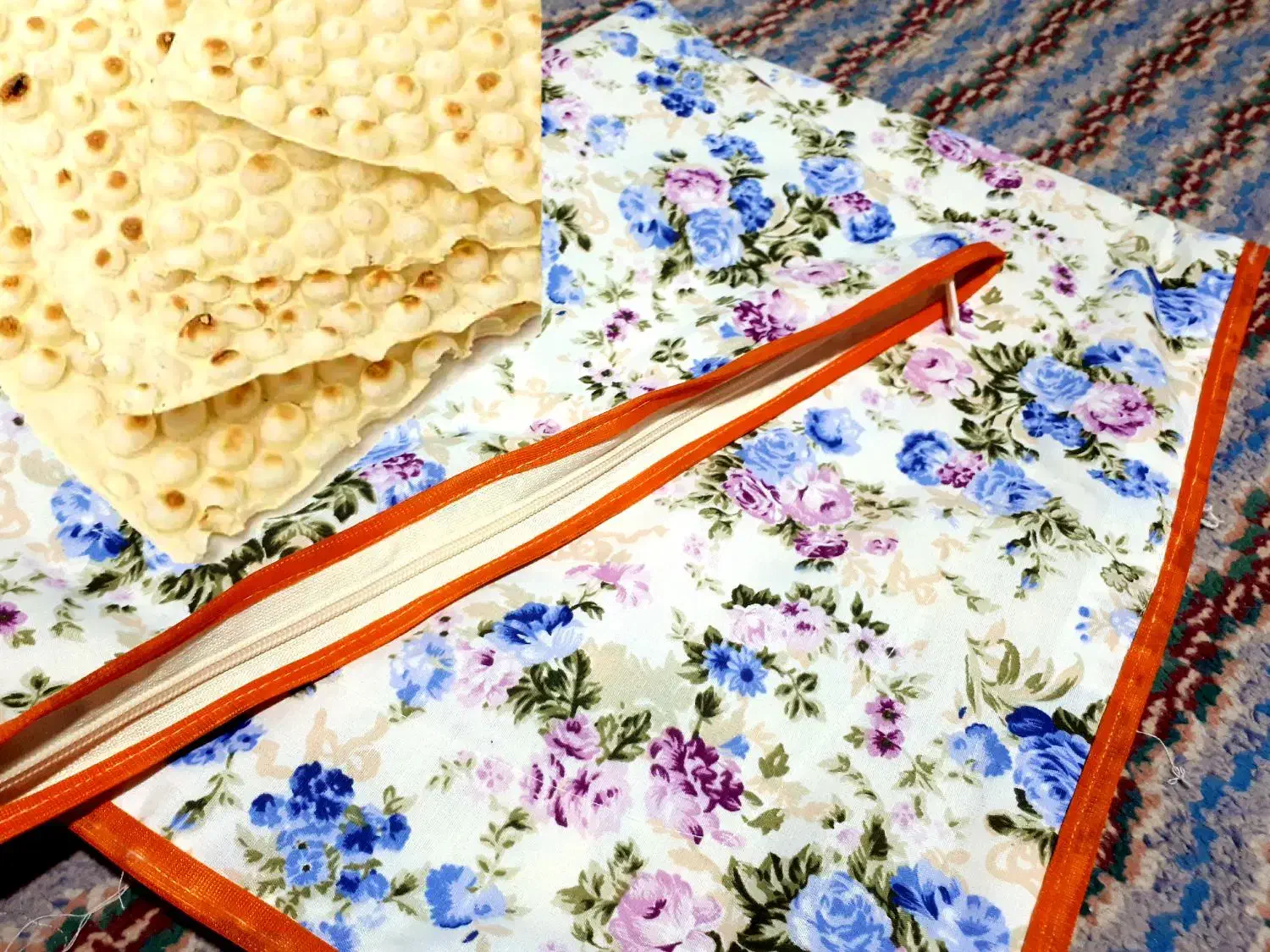 جای حمل نان|سفره، حوله، دستمال آشپزخانه|خزل, |دیوار