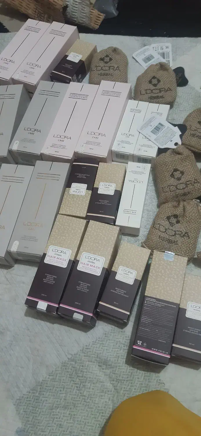 محصولات لدورا موجود|آرایشی، بهداشتی، درمانی|چمران, |دیوار