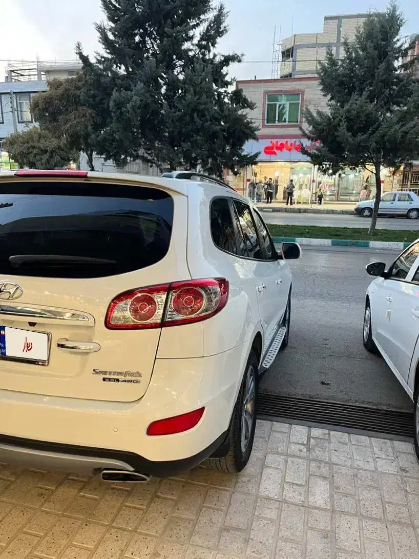 سانتافه 3500 مدل 2012 بی رنگ معاوضه با ماشین سبک|خودرو سواری و وانت|تهران, جردن|دیوار