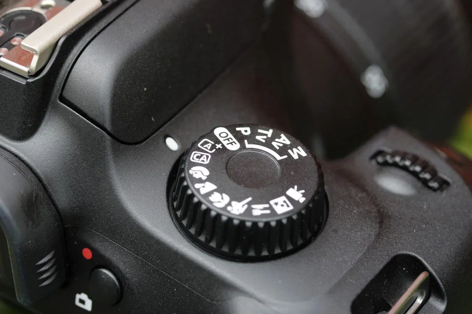 فروش دوربین Canon D4000 سالم و آماده استفاده|دوربین عکاسی و فیلم‌برداری|تهران, تهرانسر شمالی|دیوار