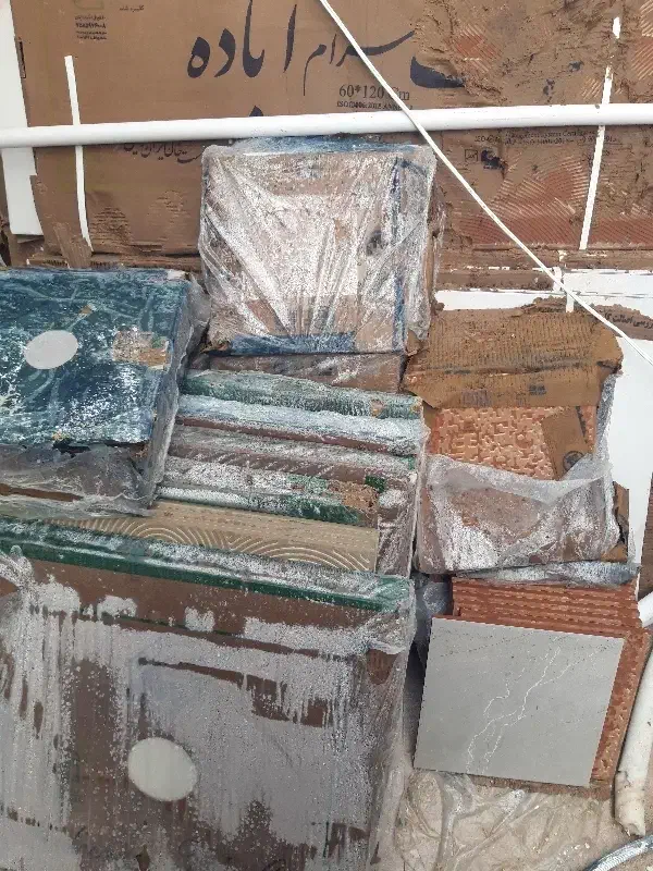 فروش مقداری سرامیک کف و دیوار|مصالح و تجهیزات ساختمان|جم, |دیوار