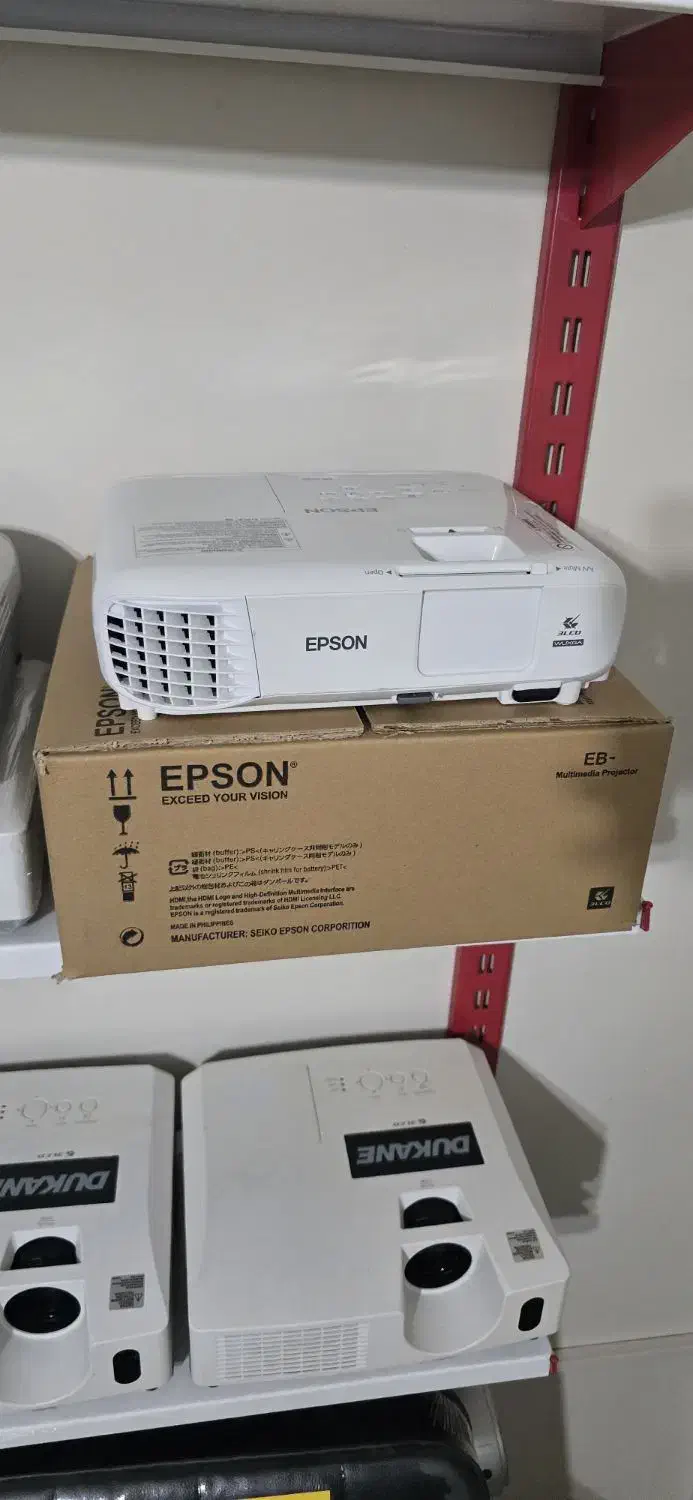 ویدیو پروژکتور/منازل/مدارس/کافه و|تلویزیون و پروژکتور|تهران, صادقیه|دیوار