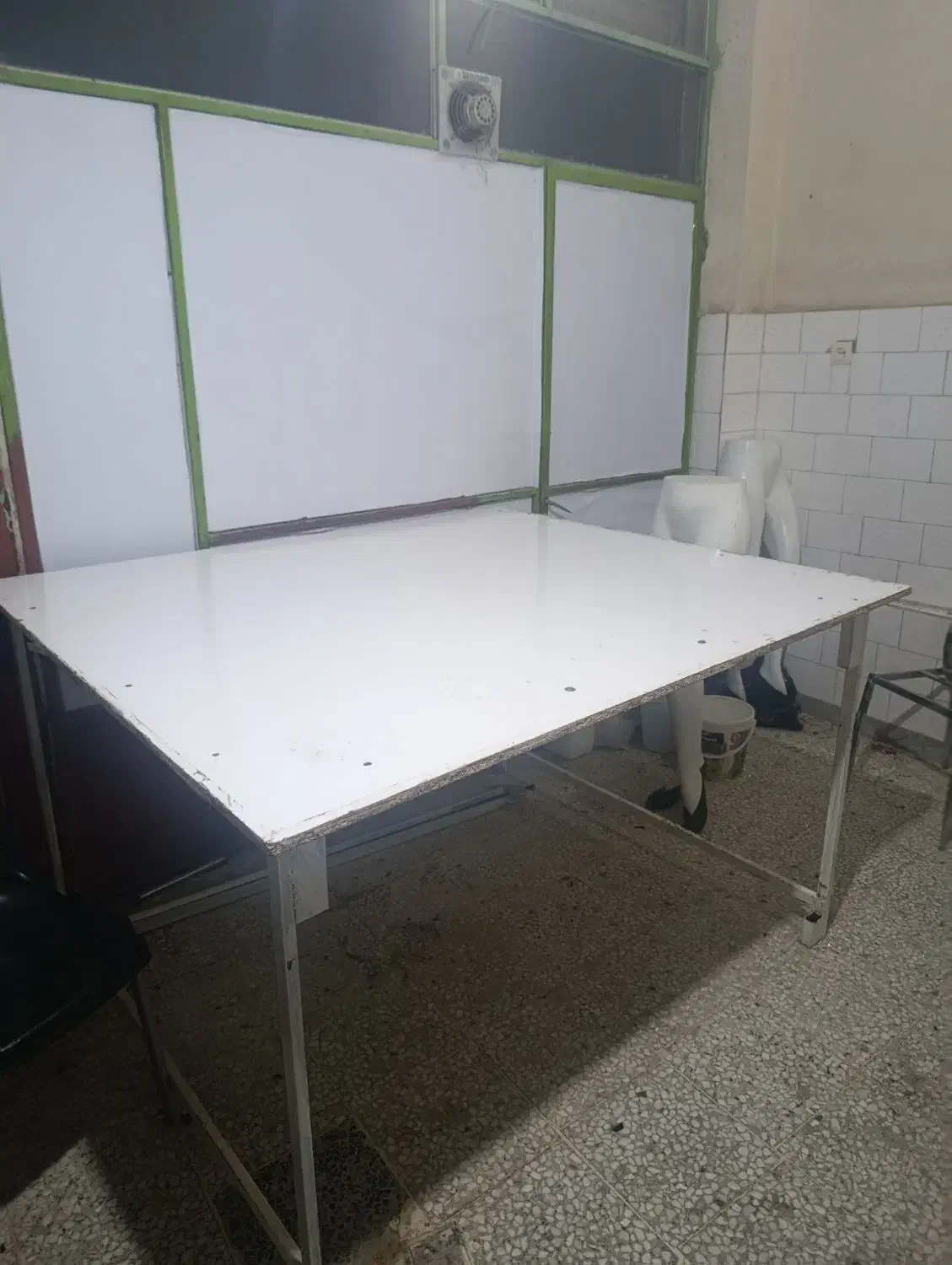 میز برش خیاطی|لوازم خیاطی و بافتنی|سقز, |دیوار