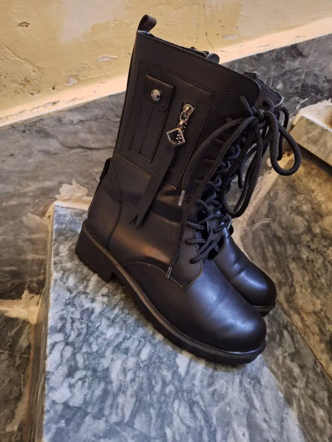 بوت مشکی|کیف، کفش، کمربند|خرم‌آباد, |دیوار