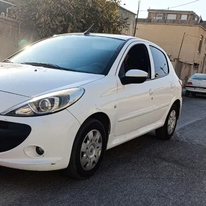 207 مدل ۴۰۰ فرمان برقی  فلز|خودرو سواری و وانت|ایلام, |دیوار