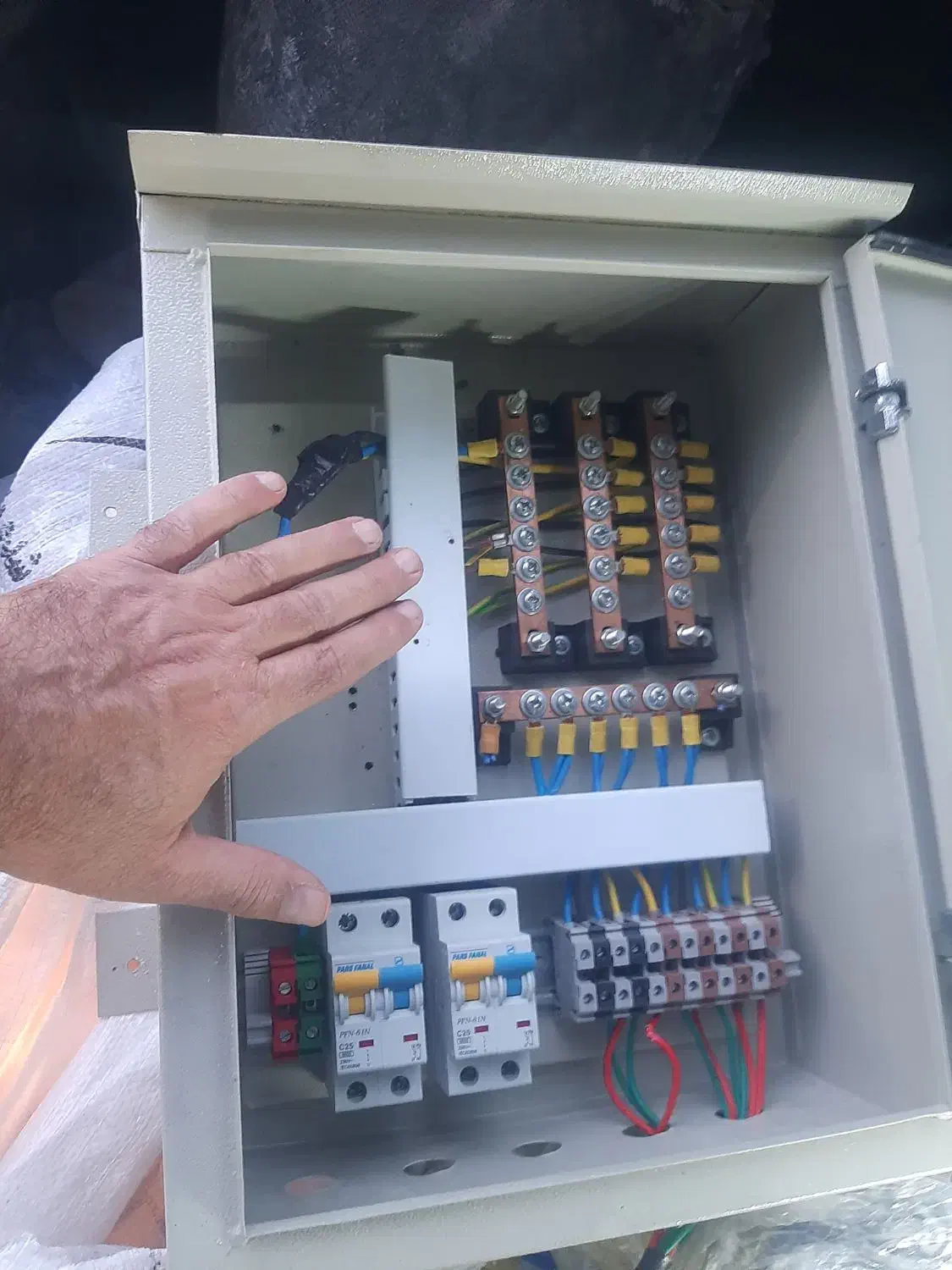 تابلو برق صنعتی|مصالح و تجهیزات ساختمان|پردیس, فاز ۲|دیوار