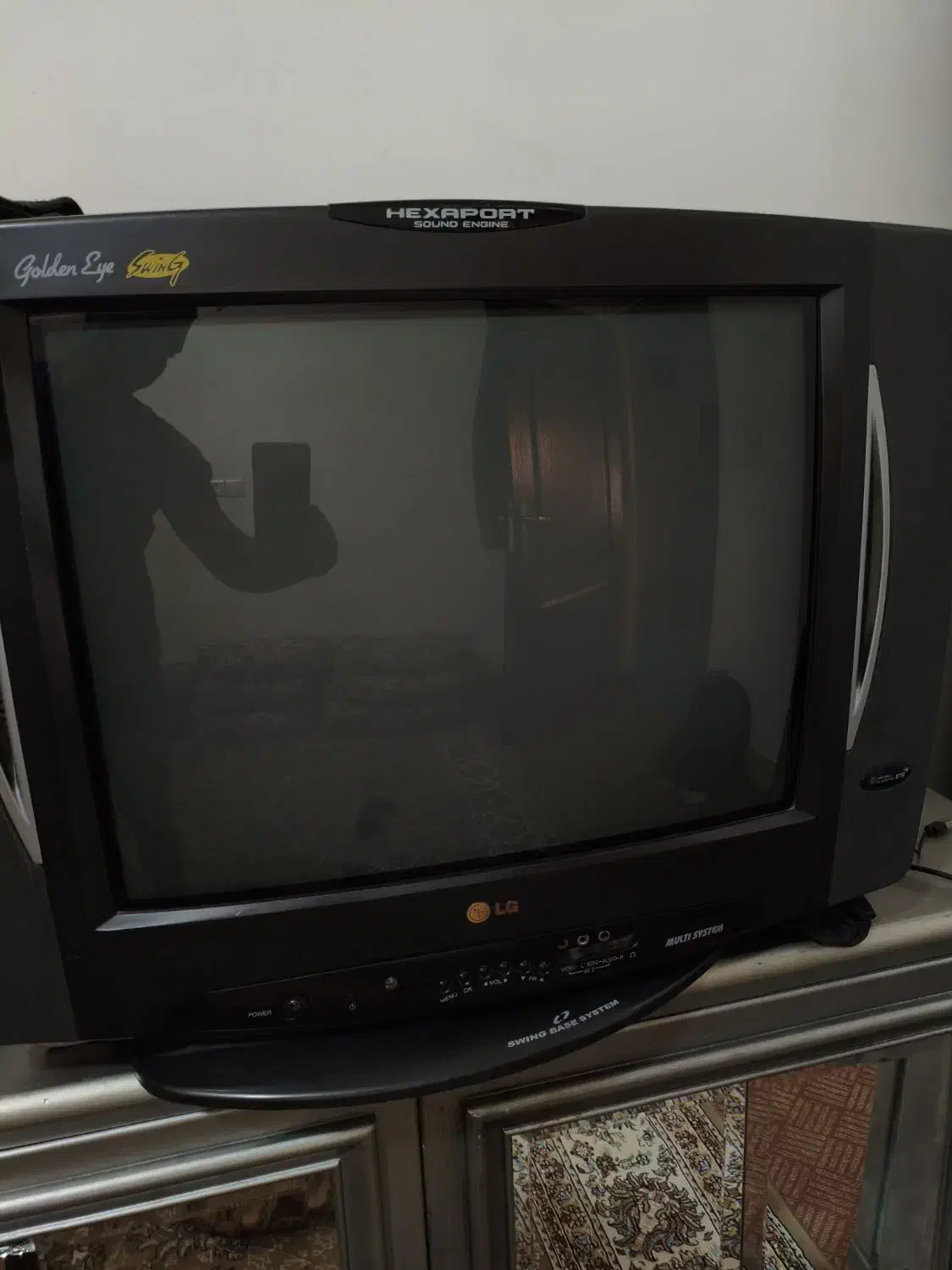 تلویزیون ۲۱ ال جی|تلویزیون و پروژکتور|قم, علی آباد|دیوار