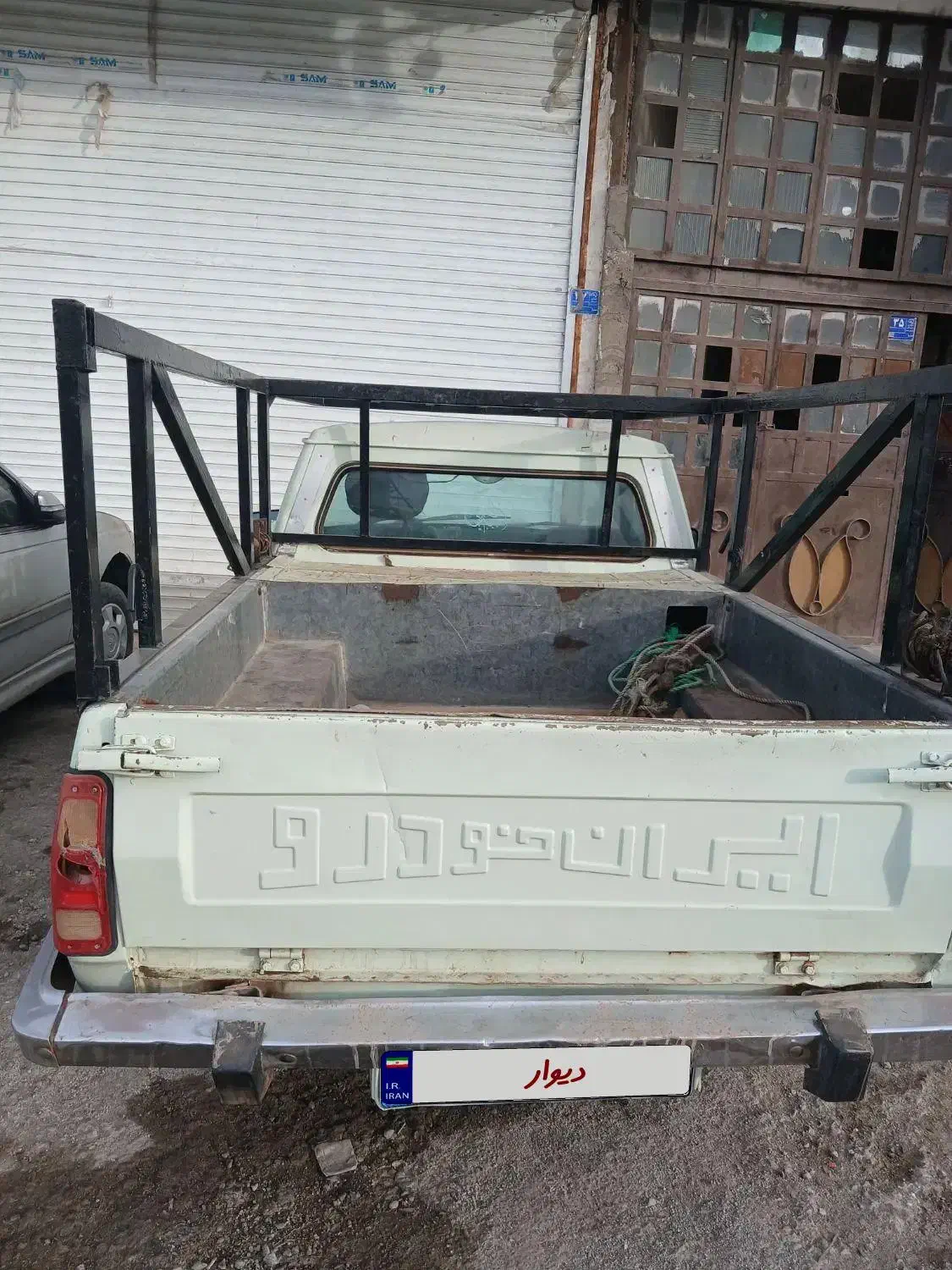 پیکان وانت|خودرو سواری و وانت|دماوند, دماوند|دیوار