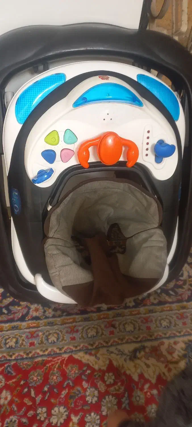 فروش فوری باتخفیف|کالسکه و لوازم جانبی|جهرم, |دیوار