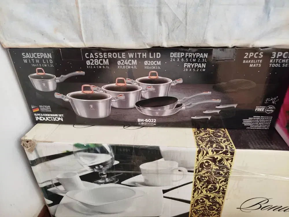 سرویس قابلمه ۱۵ تکه برلینگر هاوس اصلی|ظروف پختوپز|فولادشهر, مسکن مهر فولادشهر|دیوار