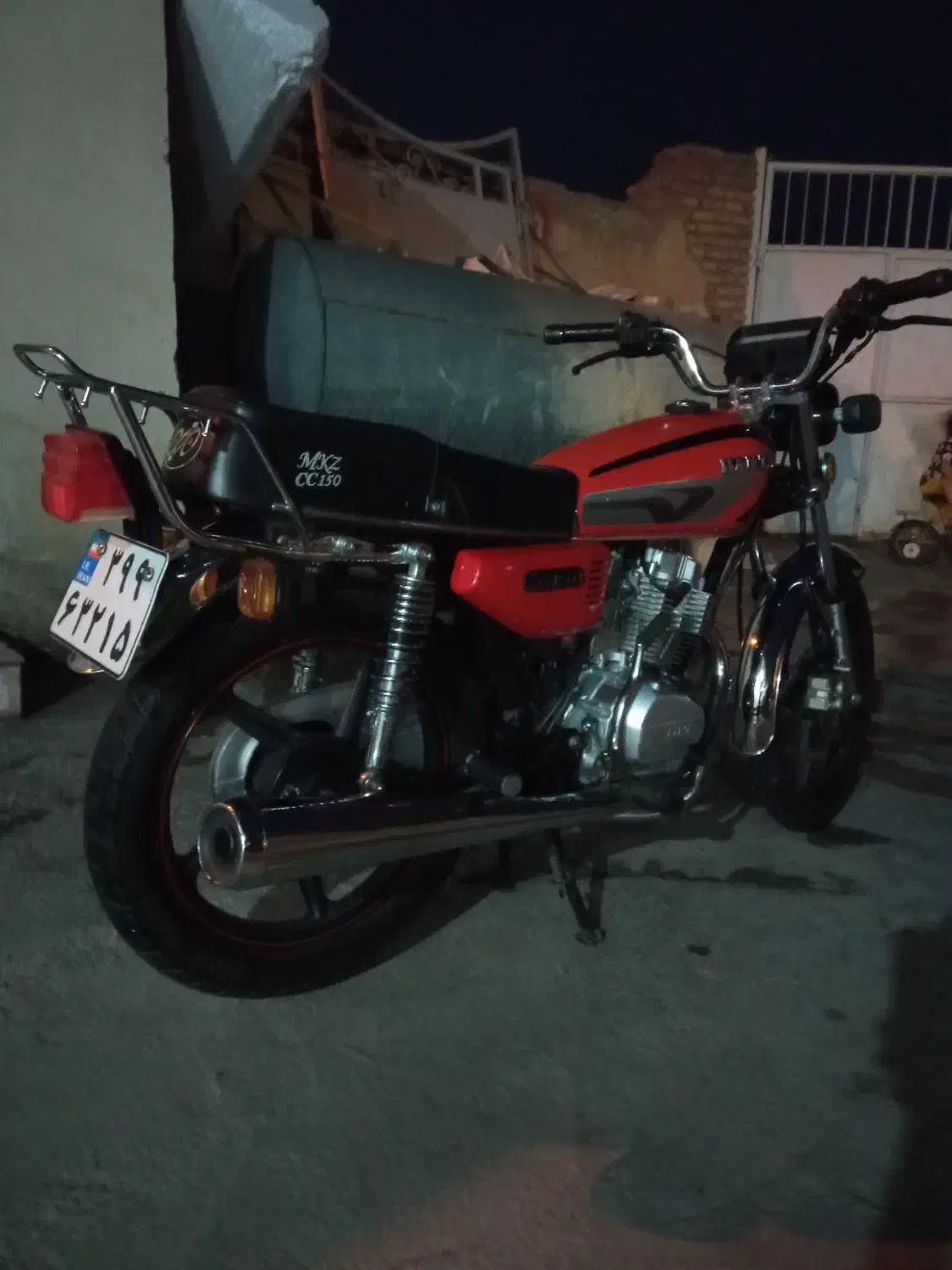 چراخ ماشین|قطعات یدکی و لوازم جانبی|میانه, |دیوار