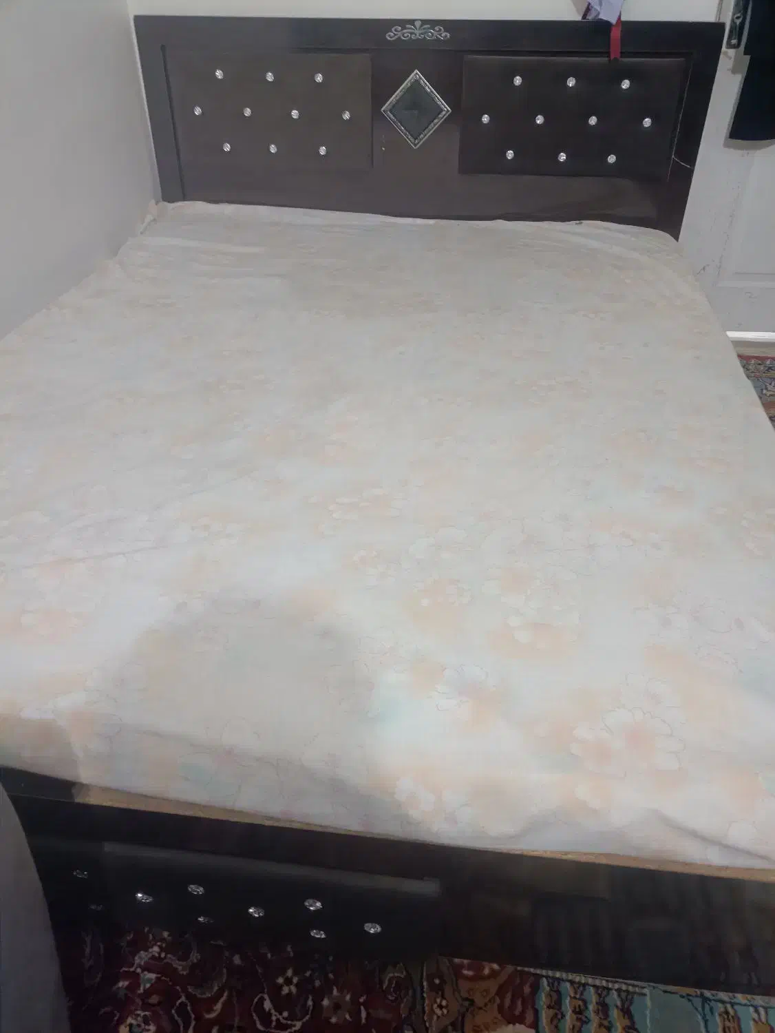 تخت خواب دو نفره|تخت و سرویس خواب|گرگان, |دیوار