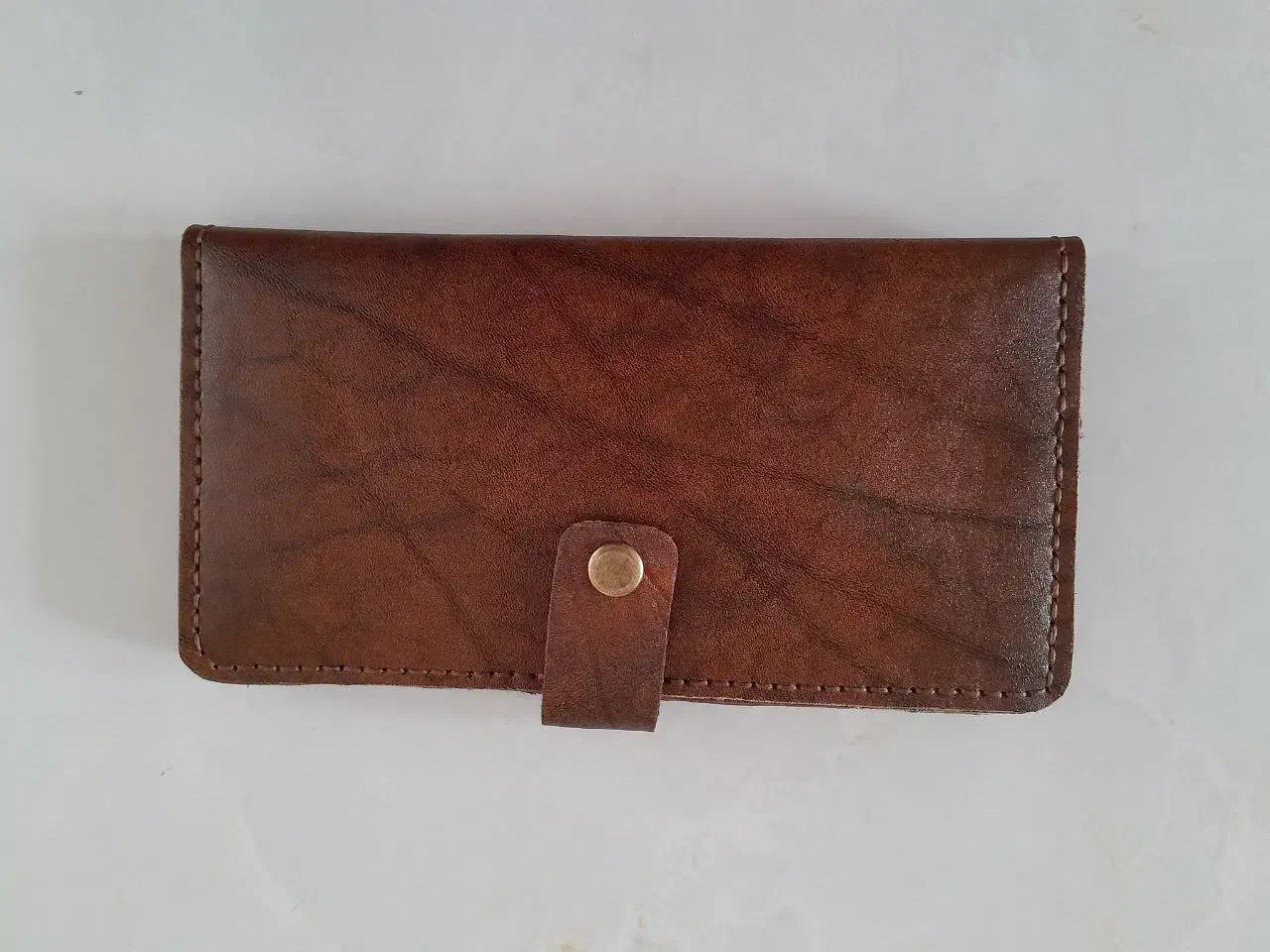 دوخت کیف زنانه و مردانه باچرم طبیعی و دست دوز|کیف، کفش، کمربند|اردبیل, |دیوار