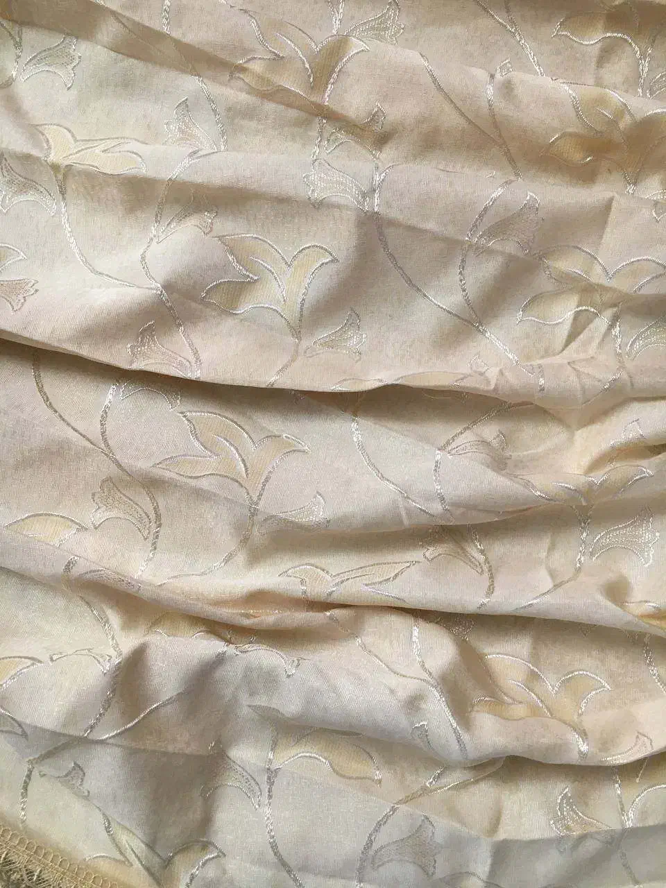 پرده حریر ترک طرح برجسته بهمراه دکور ساتن ترک|پرده، رانر، رومیزی|اصفهان, شاهد|دیوار