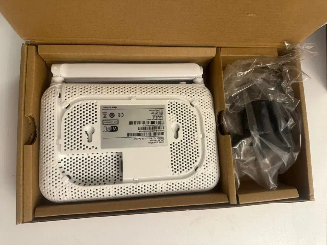 مودم فیبرنوری هواوی EG8145X6 با پچکورد ۳ متری|مودم و تجهیزات شبکه|تهران, افسریه شمالی|دیوار