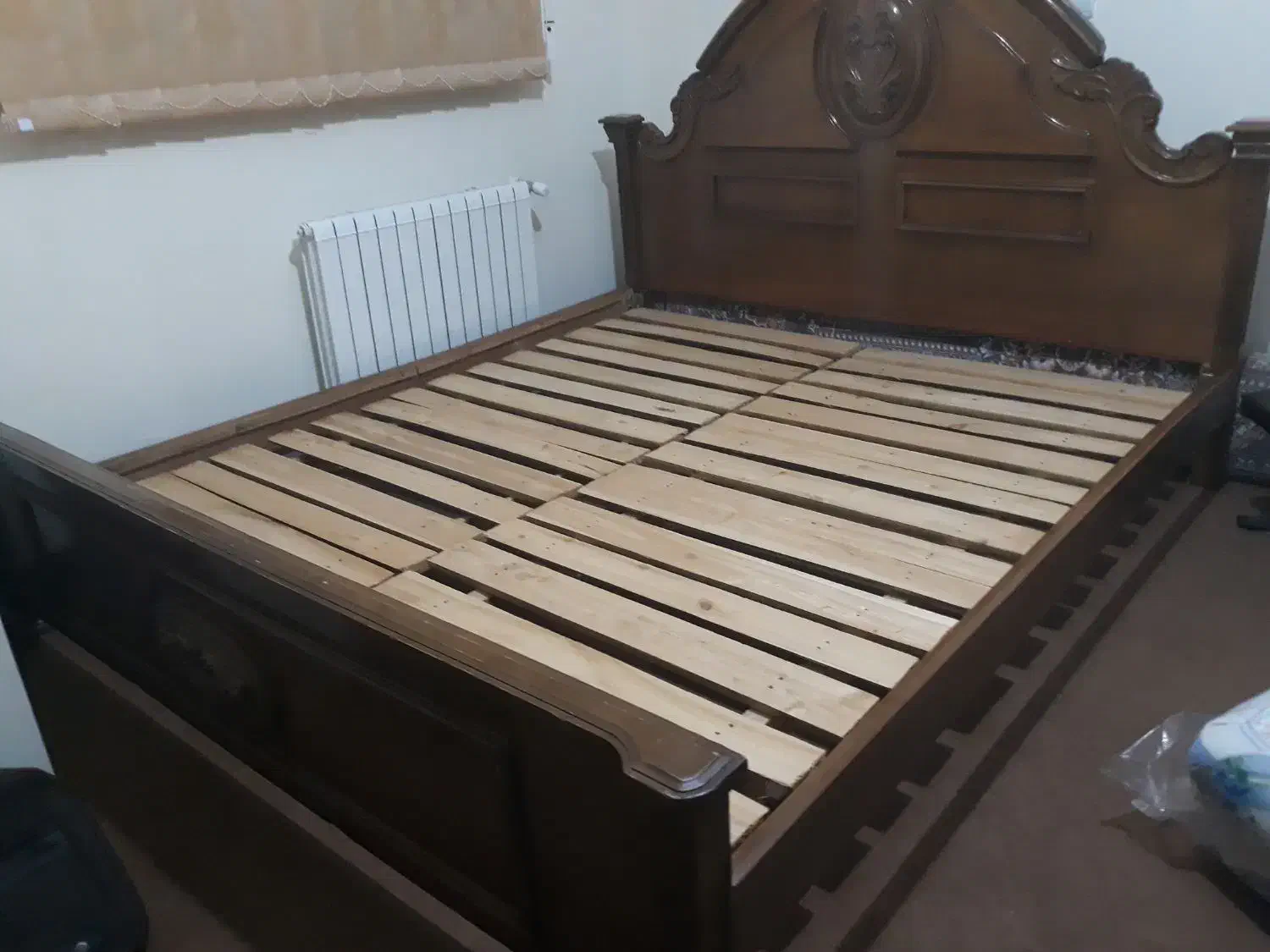 تخت دونفره چوب گردو|تخت و سرویس خواب|مبارکه, |دیوار