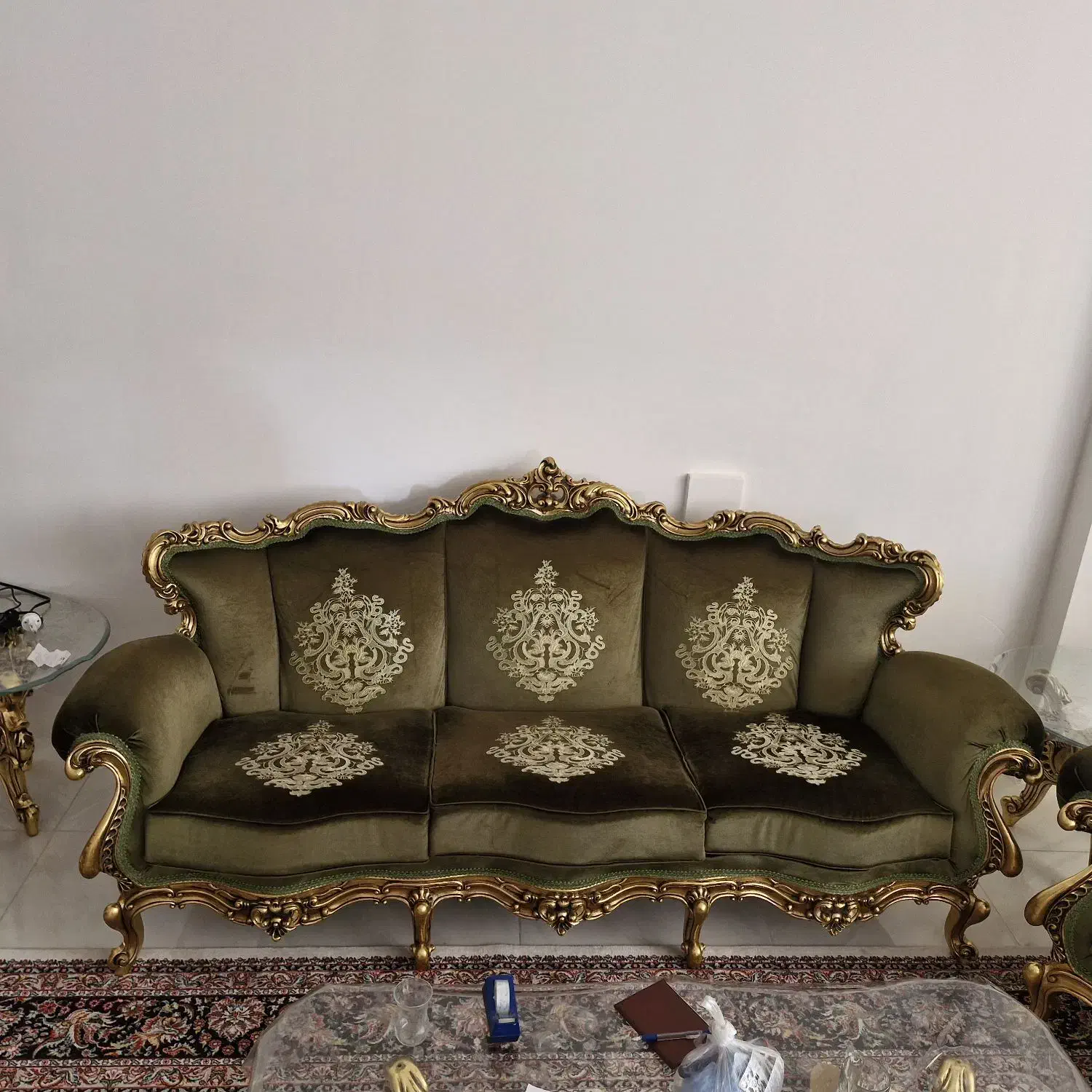 مبلمان ۹نفره|مبلمان خانگی و میز عسلی|صدرا-فارس, فاز ۱|دیوار