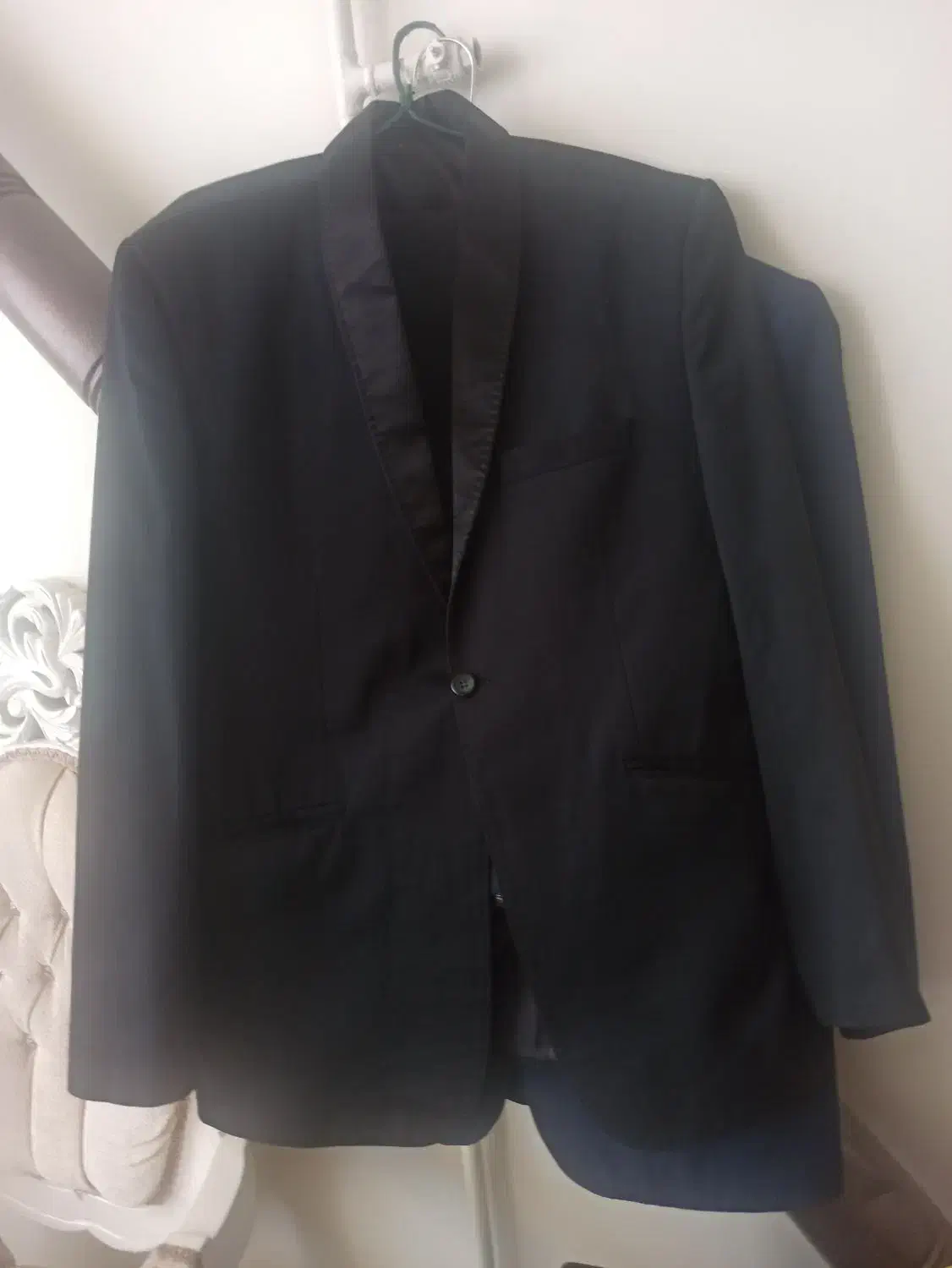 چهار دست کت و شلوار  مردانه.   جنس فاستونی|لباس|مهاجران, |دیوار