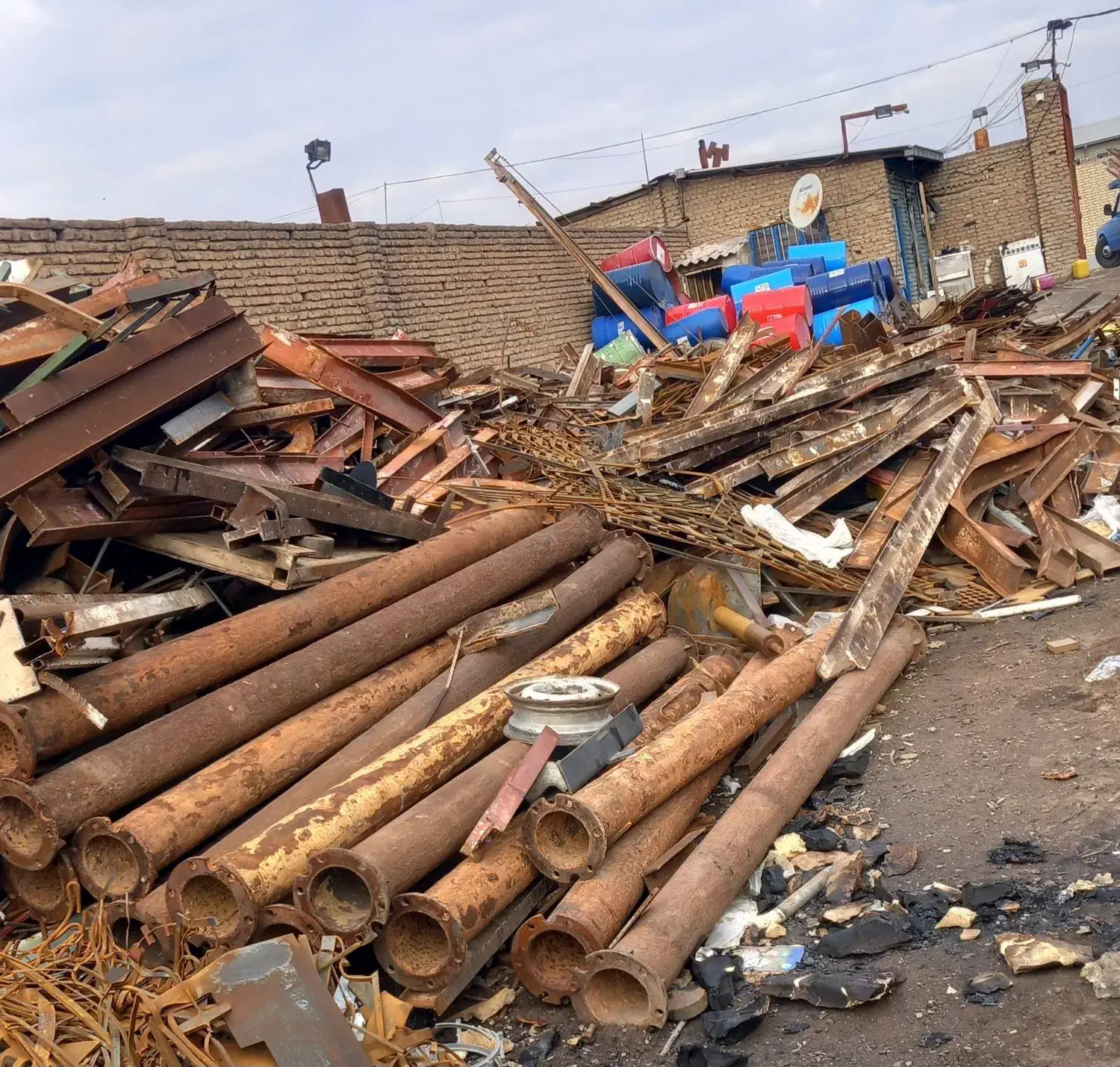 خرید ضایعات آهن آلات موتورخانه وفلزات رنگی در محل|عمده‌فروشی|تبریز, |دیوار