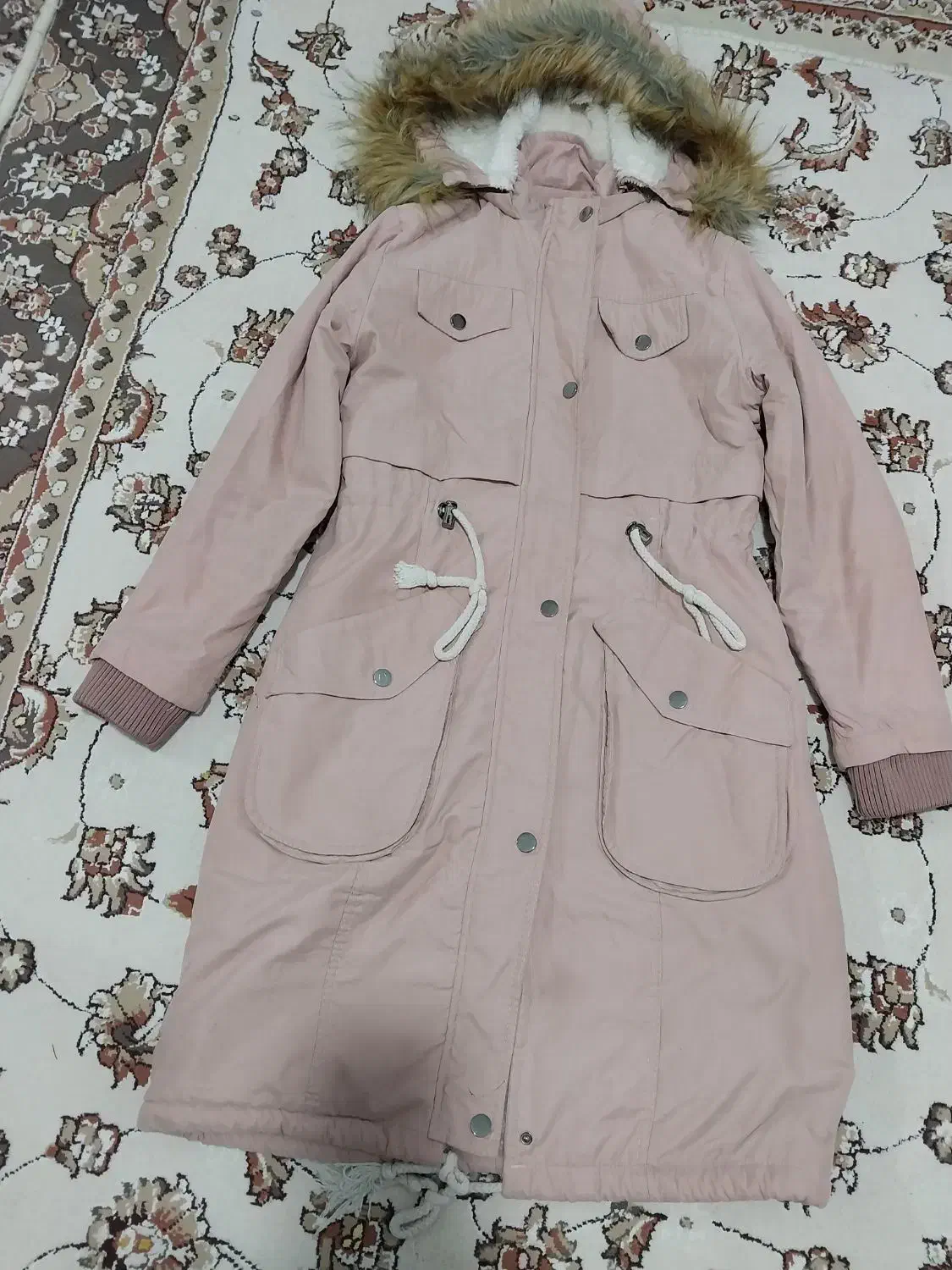 کاپشن|لباس|کرمانشاه, |دیوار