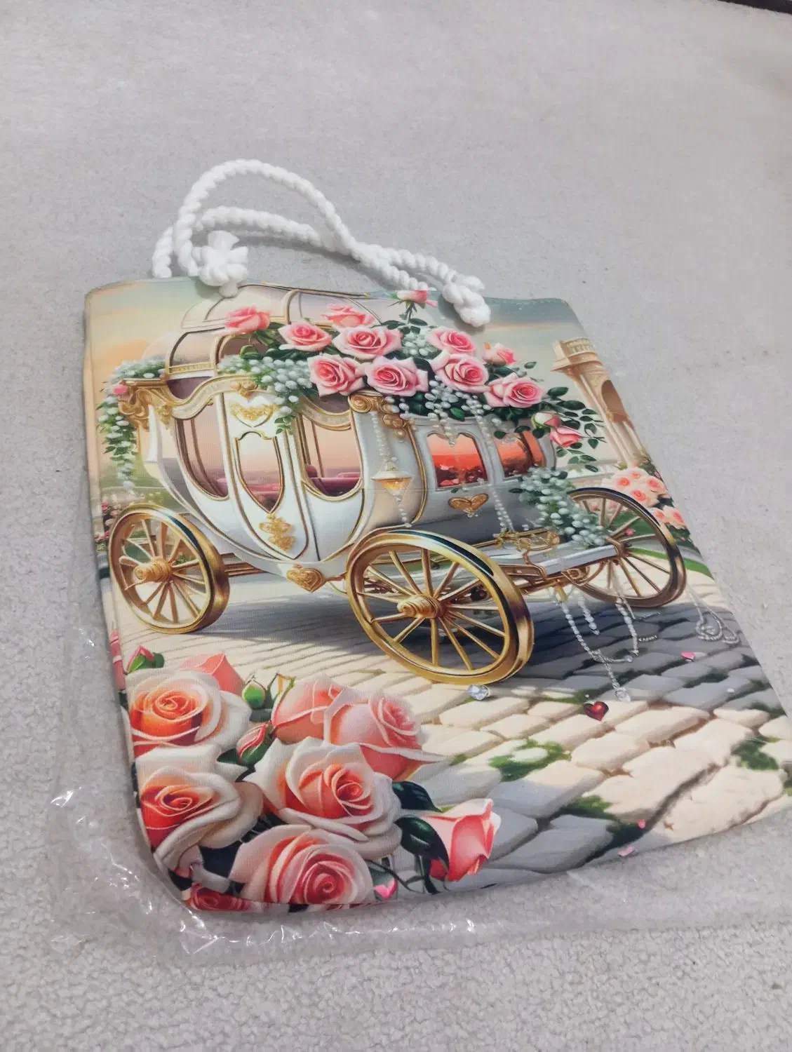 ساک توت بگ|کیف، کفش، کمربند|رباطکریم, مسکن مهر آبشناسان|دیوار