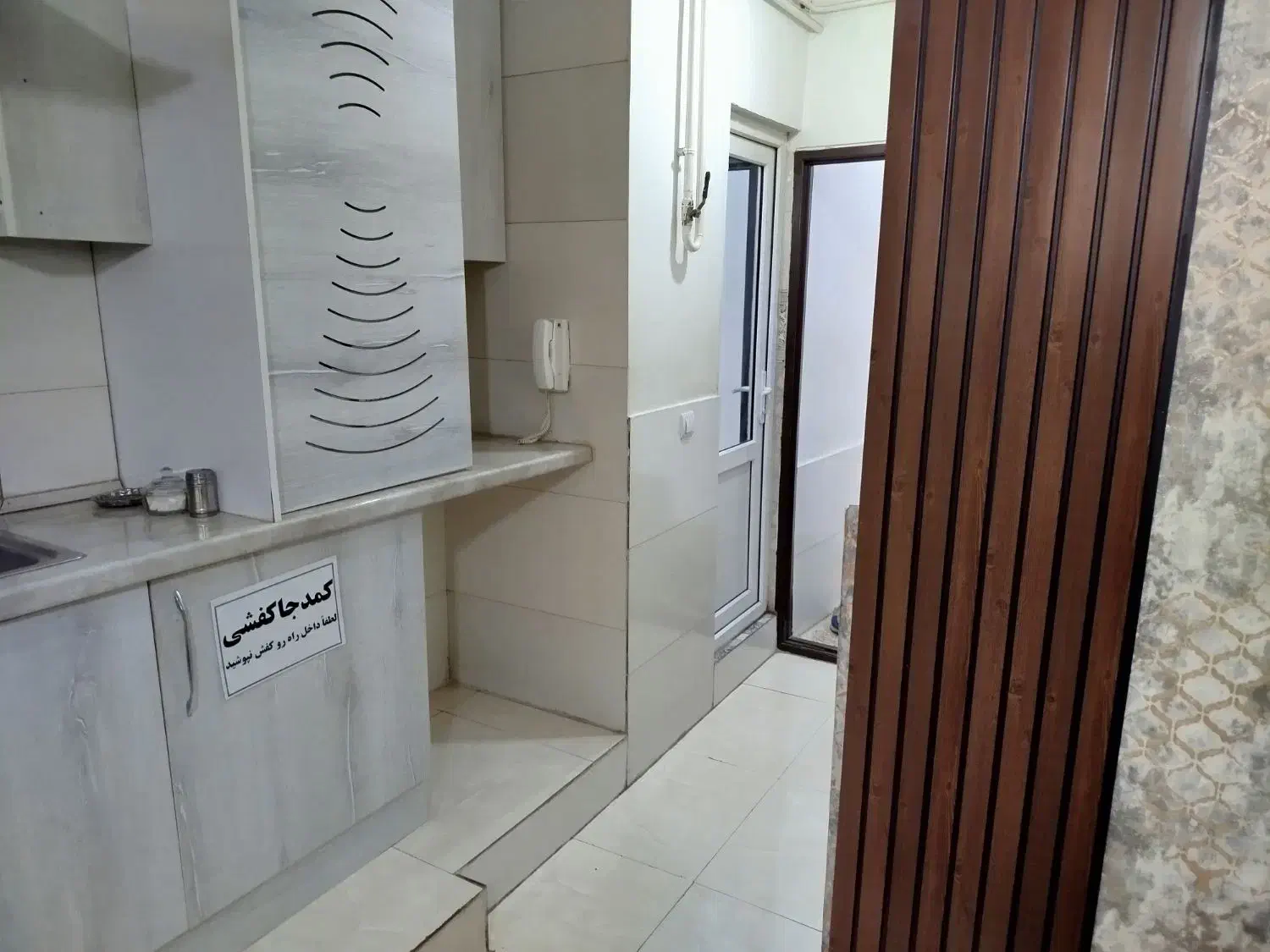 سویت مرکز شهر دسترسی آسان به پارکینگ و بازار اصلی|اجارهٔ کوتاهمدت آپارتمان و سوئیت|سنندج, |دیوار