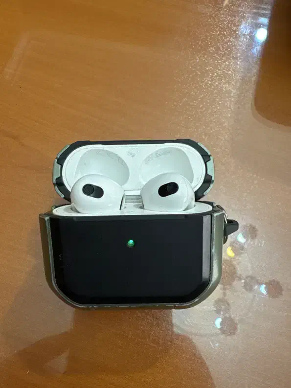 ایرپاد ۳|لوازم جانبی موبایل و تبلت|تهران, سیروس|دیوار