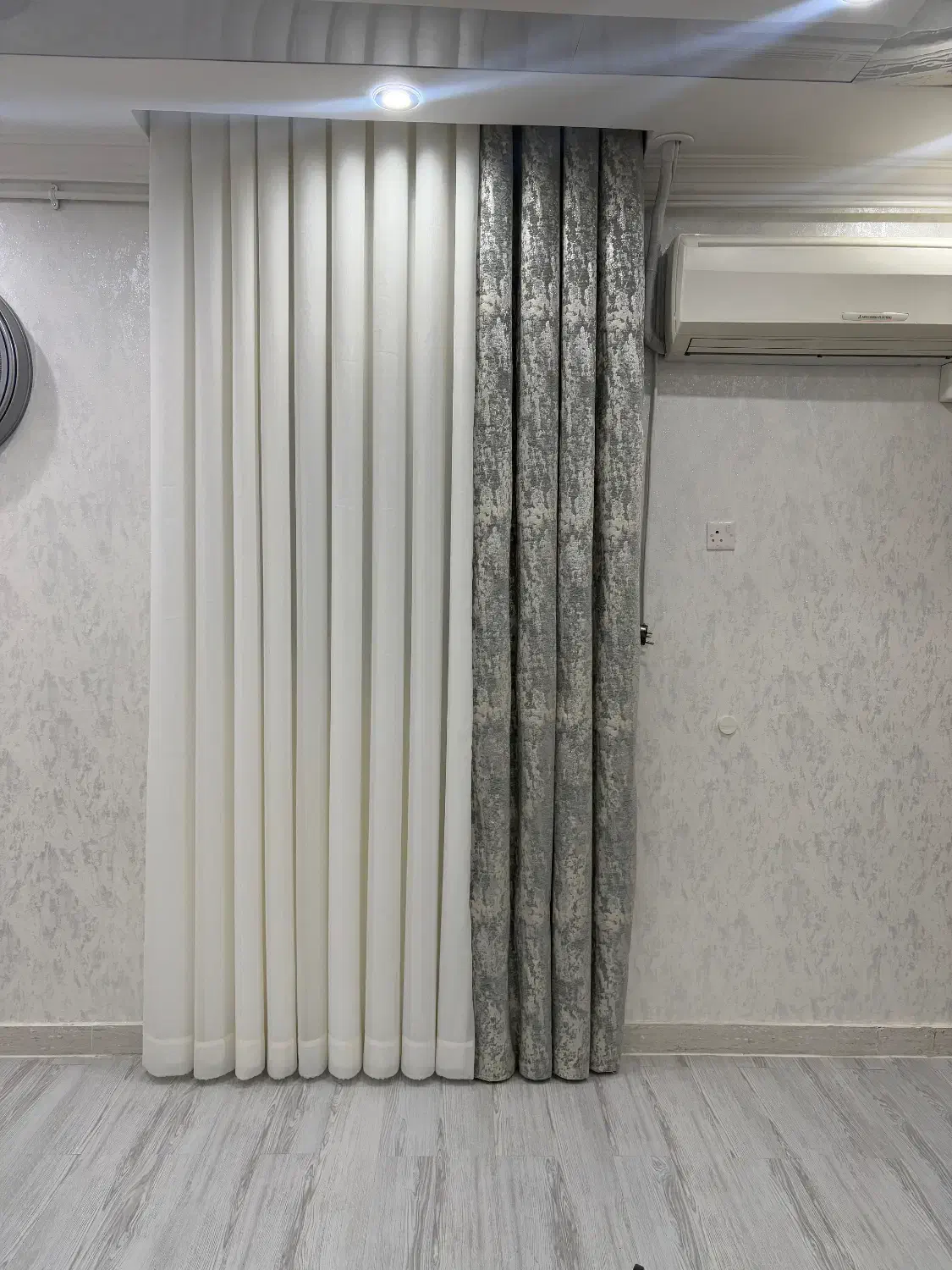 حریر های پرده ساده و طراح دار|پرده، رانر، رومیزی|اهواز, ۳۰ متری|دیوار