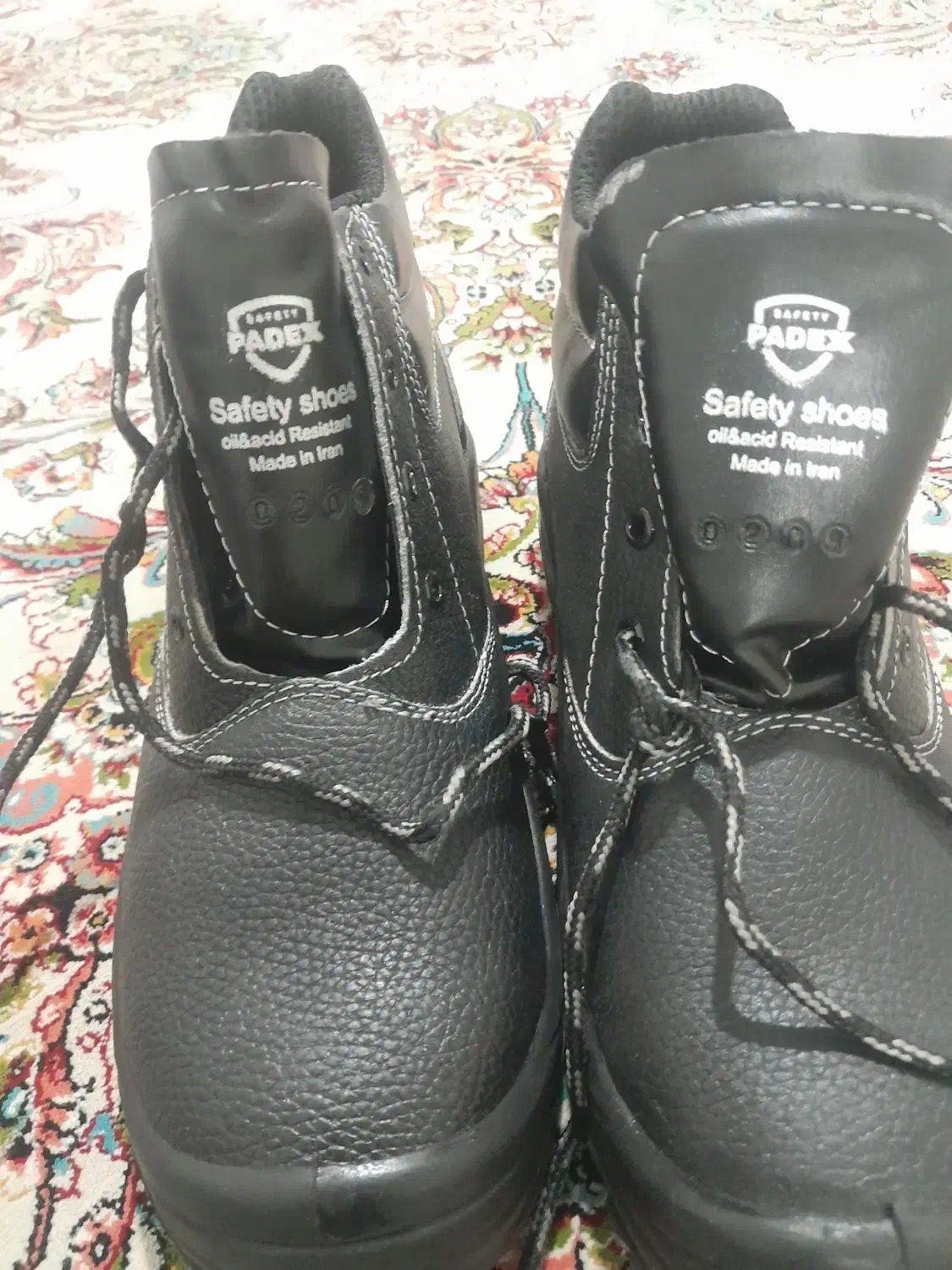 گفش کار|کیف، کفش، کمربند|گنبد کاووس, |دیوار