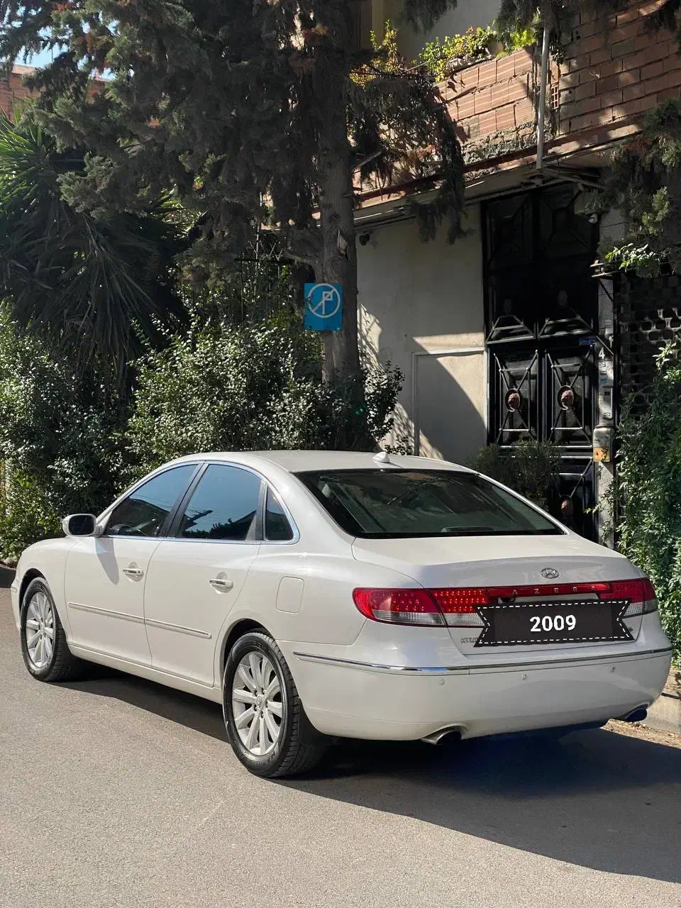 آزرا 2009 استثنایی|خودرو سواری و وانت|ساری, |دیوار