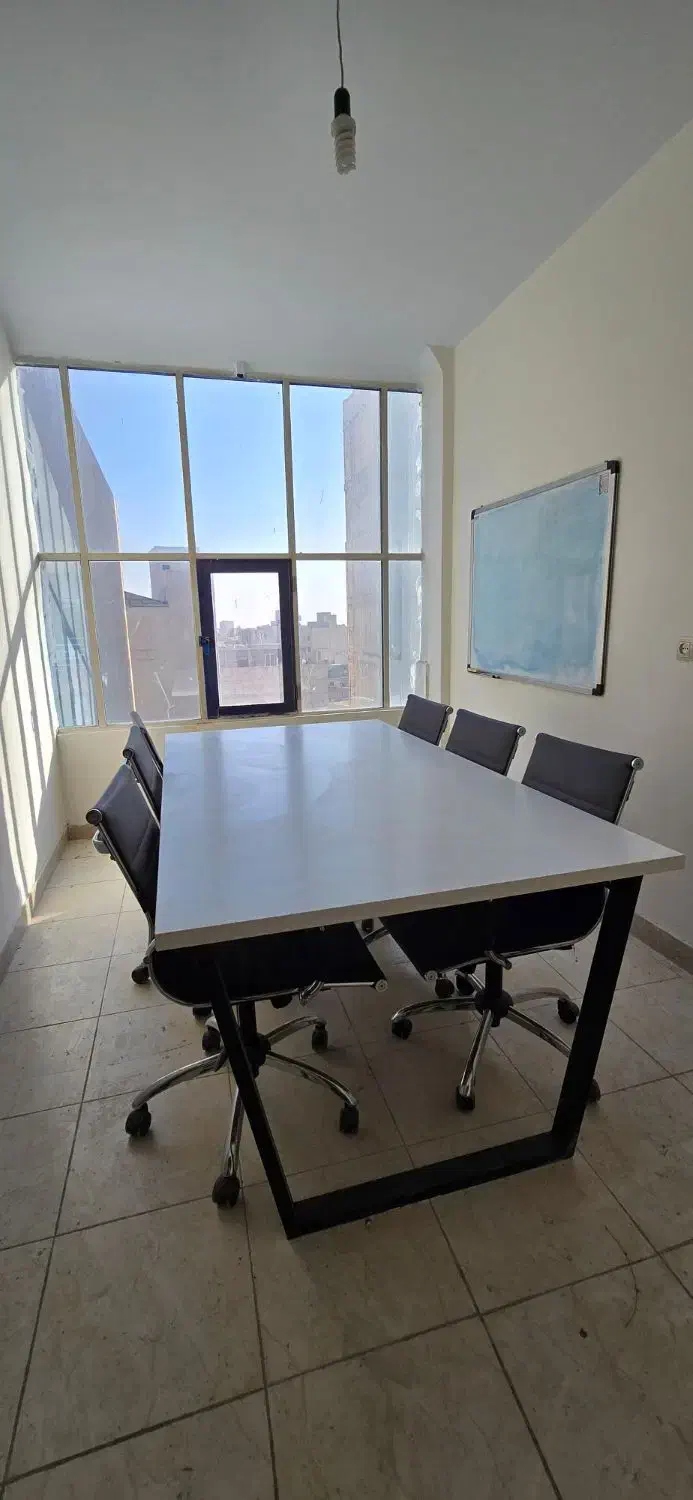 صندلی و میز مدیریت و کنفراس|مبلمان اداری|ورامین, ورامین|دیوار