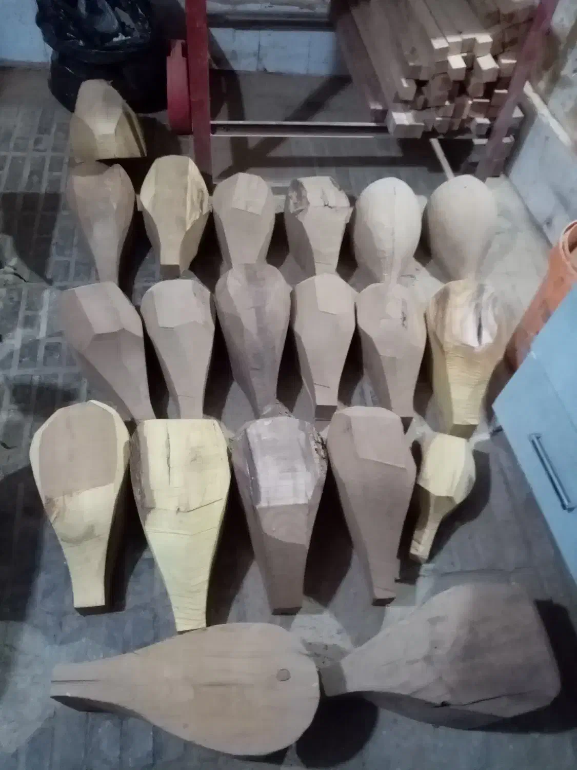 دوتار سازی خیام|سازهای سنتی|نیشابور, ۲۲ بهمن|دیوار