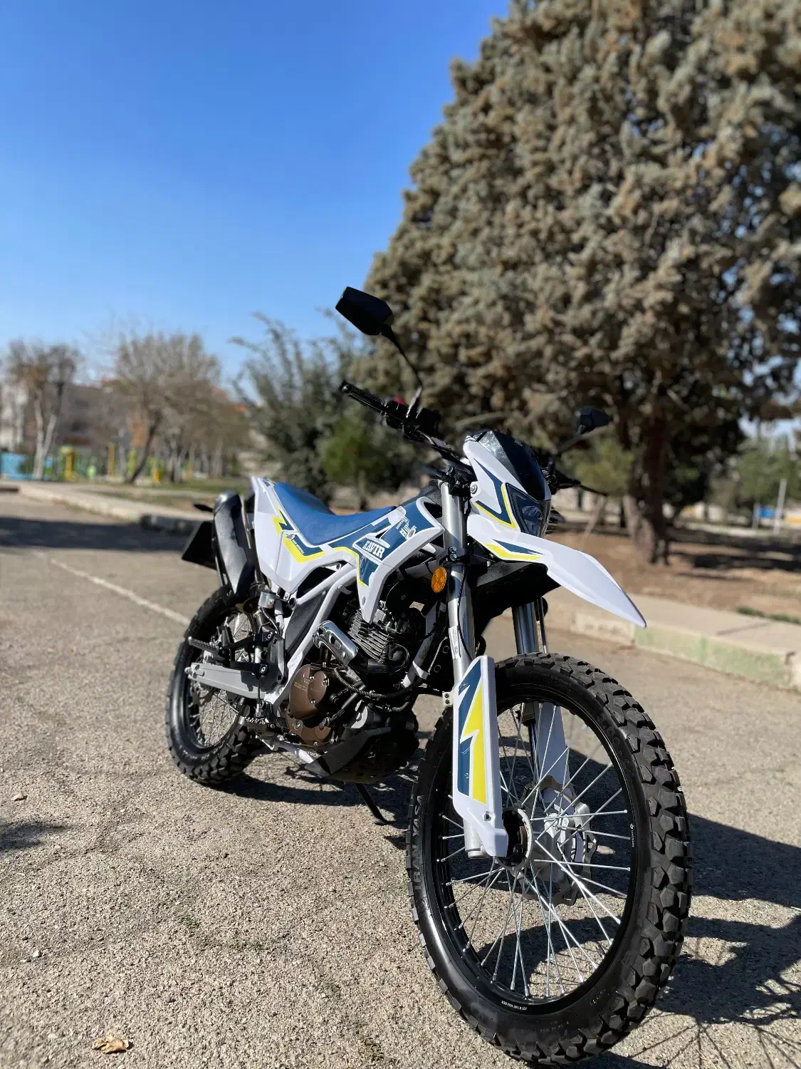 تریل T4 200|موتورسیکلت|هشتگرد, شهرک ولیعصر (مصلی)|دیوار