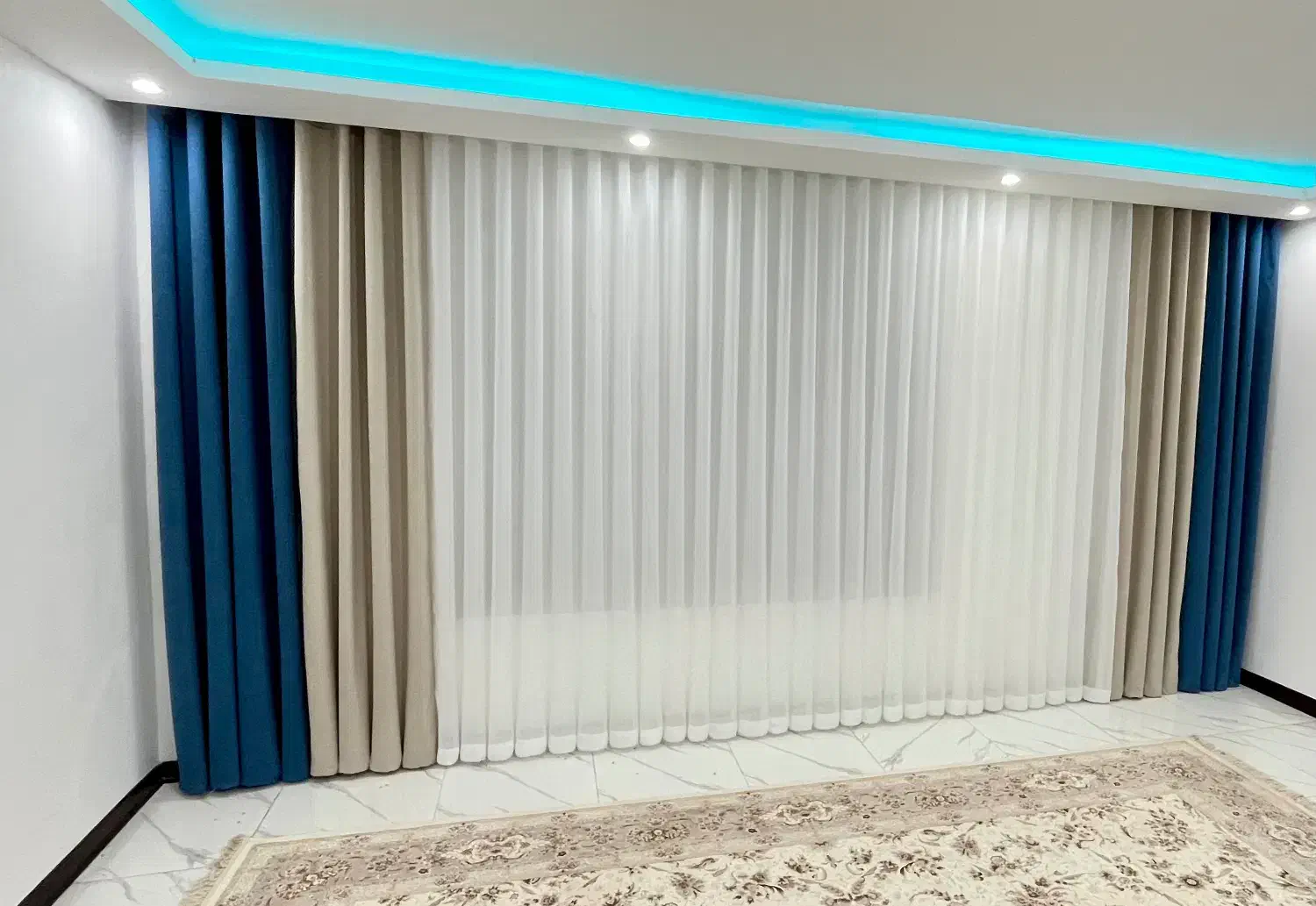 شستشو ، نصب ، طراحی ، دوخت انواع پرده|پرده، رانر، رومیزی|کرمان, |دیوار