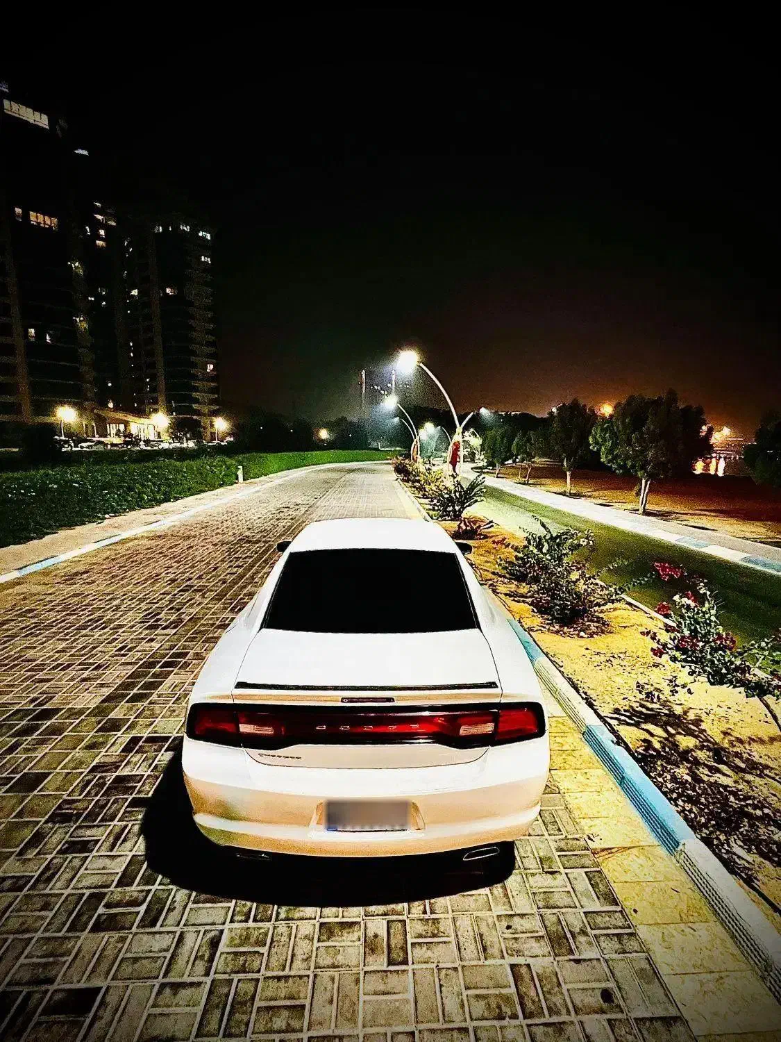 دوج شارجر|خودرو سواری و وانت|کیش, |دیوار