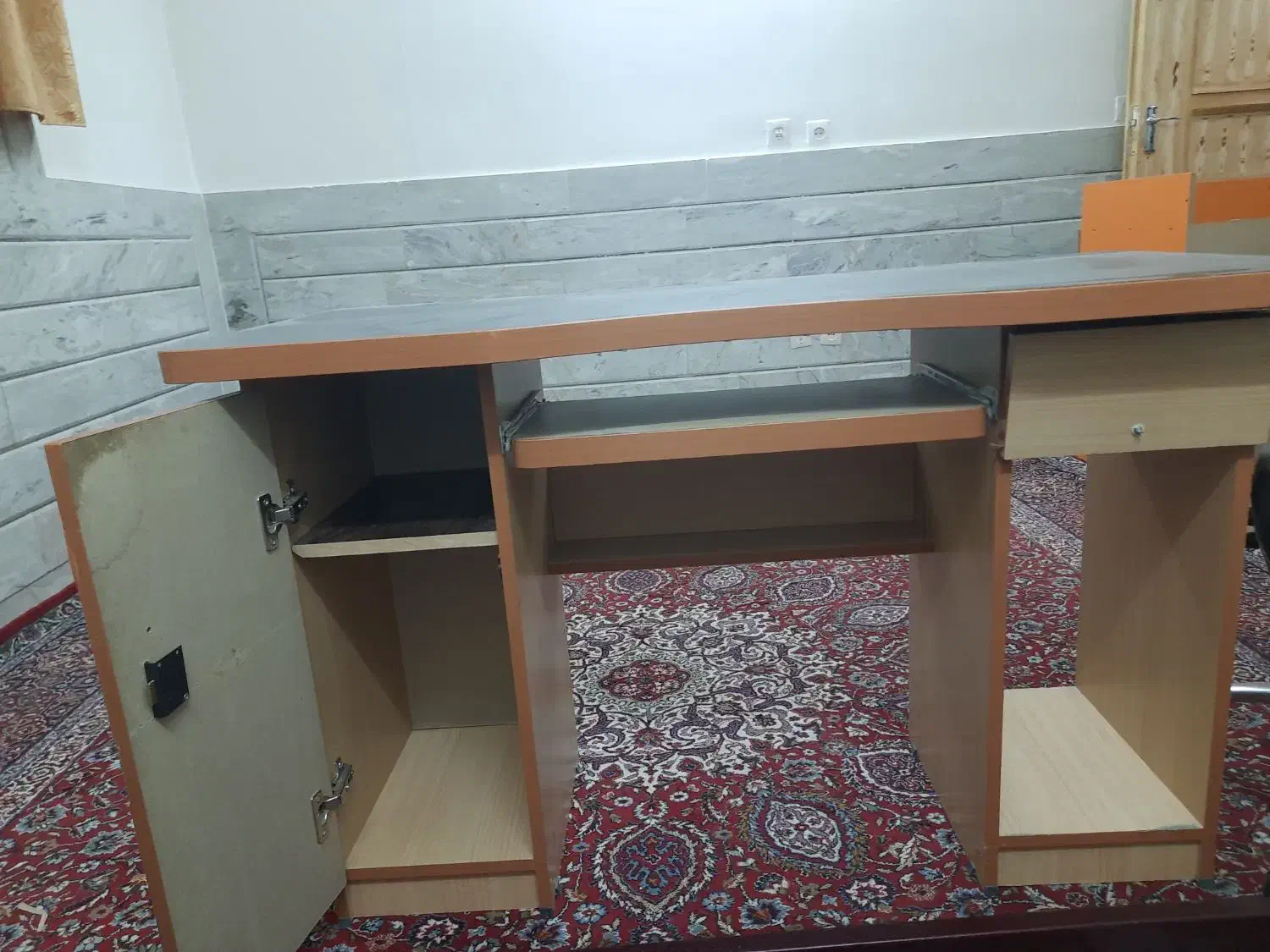 میز کامپیوتر|میز تحریر و کامپیوتر|خمینیشهر, |دیوار