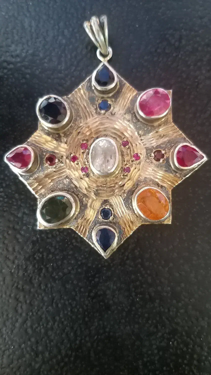 مدال یاقوت نقره|جواهرات|شیراز, ریاستی|دیوار