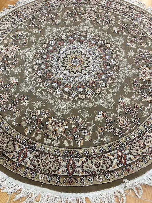 فرش گرد ۷۰۰ شانه|فرش|رشت, جانبازان|دیوار