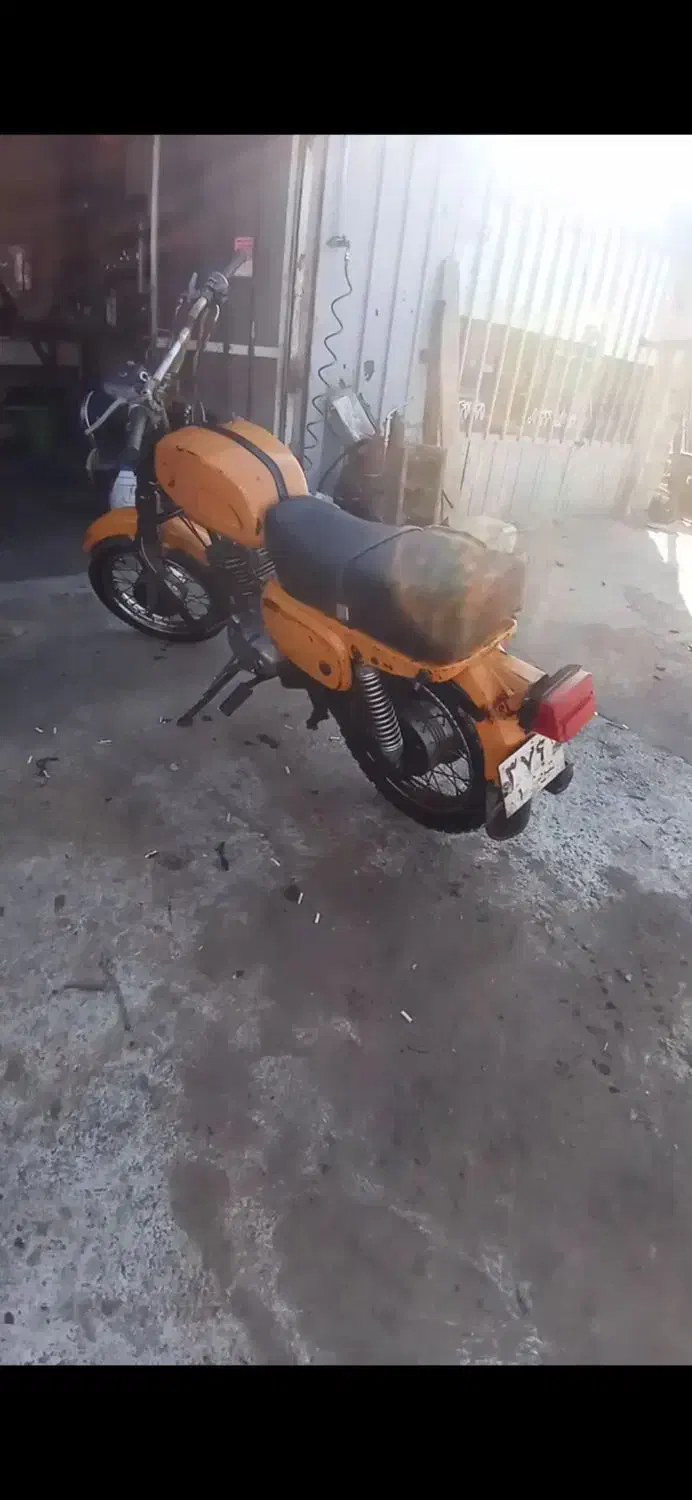 واس خود روسی|موتورسیکلت|خسروشاه, |دیوار