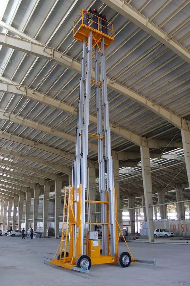 بالابر هیدرولیک چهار دَکلهِ|ماشینآلات صنعتی|همدان, |دیوار