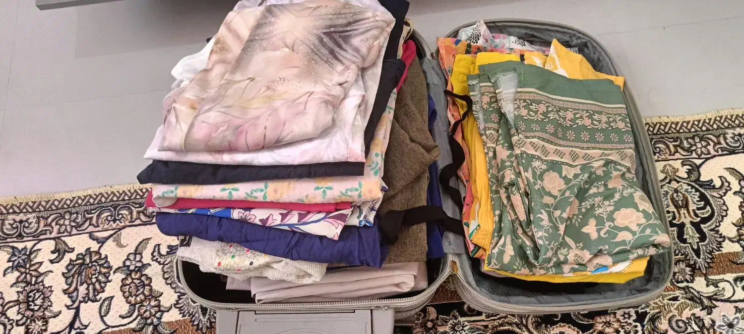 30 تیکه لباس با چمدون سالم 500 تومن|لباس|رانکوه, |دیوار