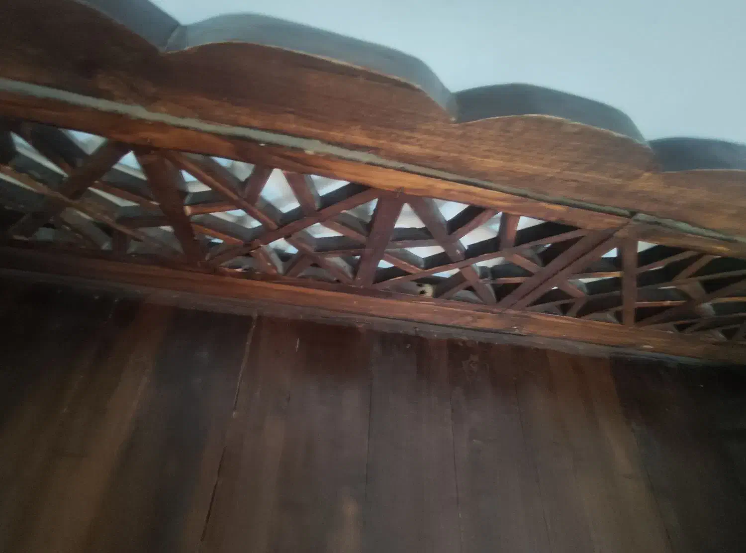 تخت سنتی سه نفره|مبلمان خانگی و میز عسلی|شهریار, شهرک وائین|دیوار