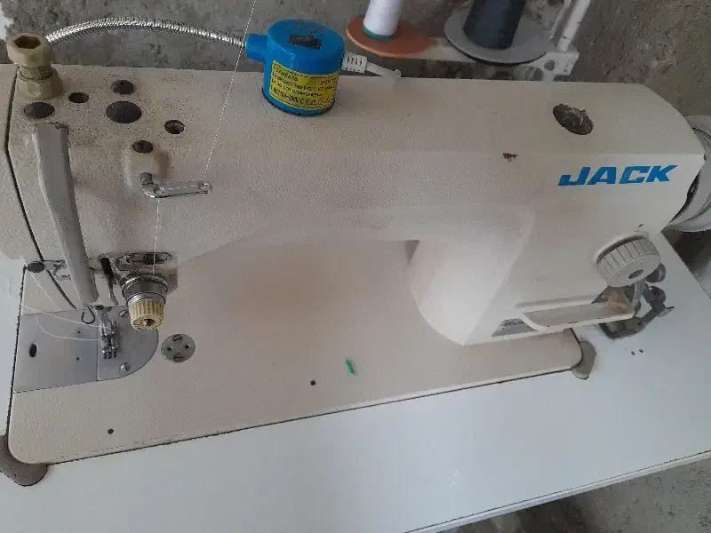 تعمیر انواع چرخ خیاطی های صنعتی و خانگی|خدمات پیشه و مهارت|پارس‌آباد, |دیوار