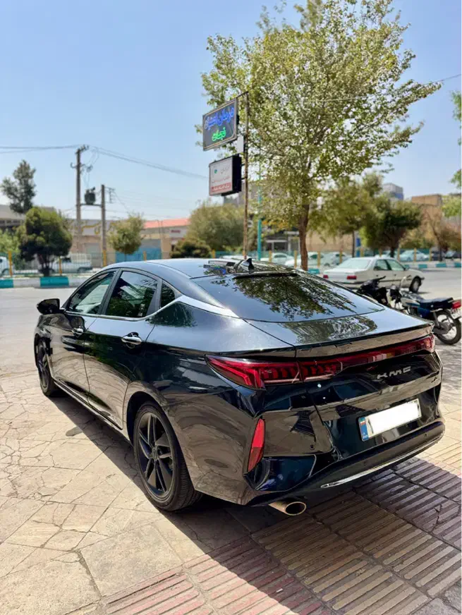 کی ام سی(kmc) j7 مدل ۱۴۰4(نقد و اقساط)|خودرو سواری و وانت|یزد, |دیوار