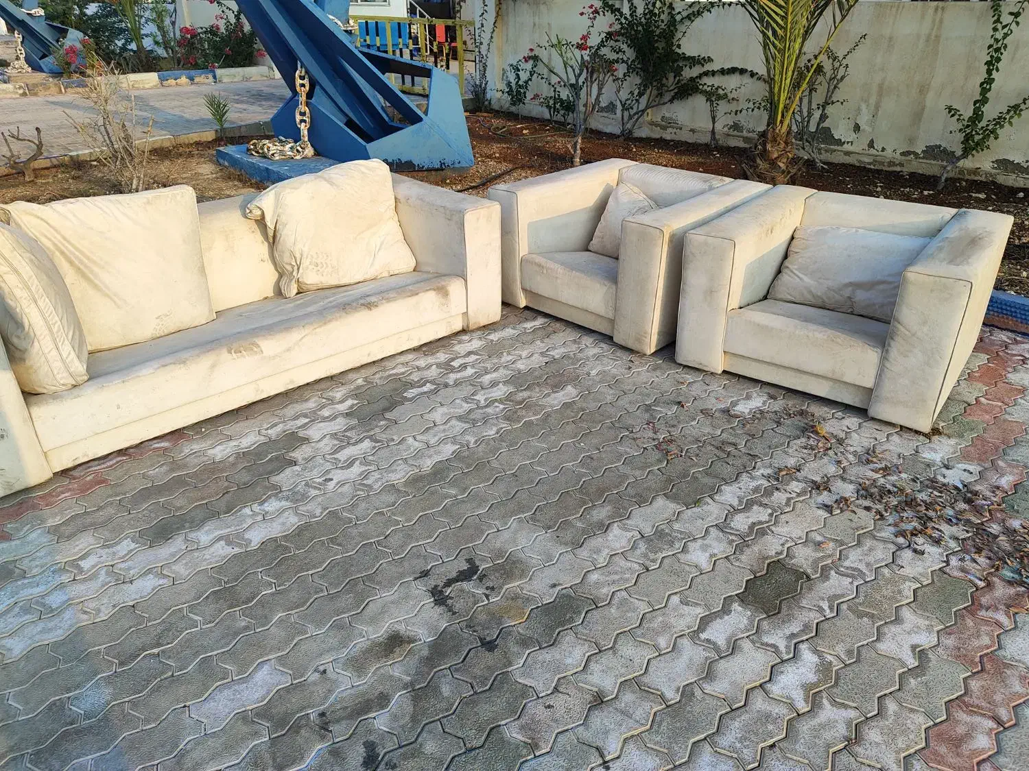 مبل|مبلمان خانگی و میز عسلی|کیش, |دیوار