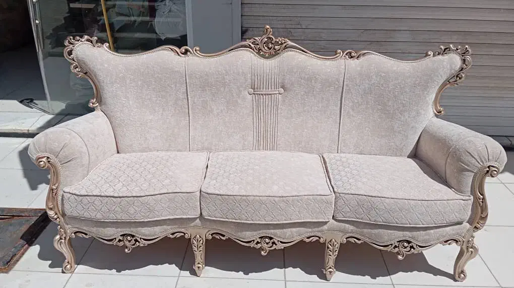 رنگ کاری مبلمان وسرویس خواب وانواع صنایع چوبی|خدمات پیشه و مهارت|شیراز, عادل آباد|دیوار