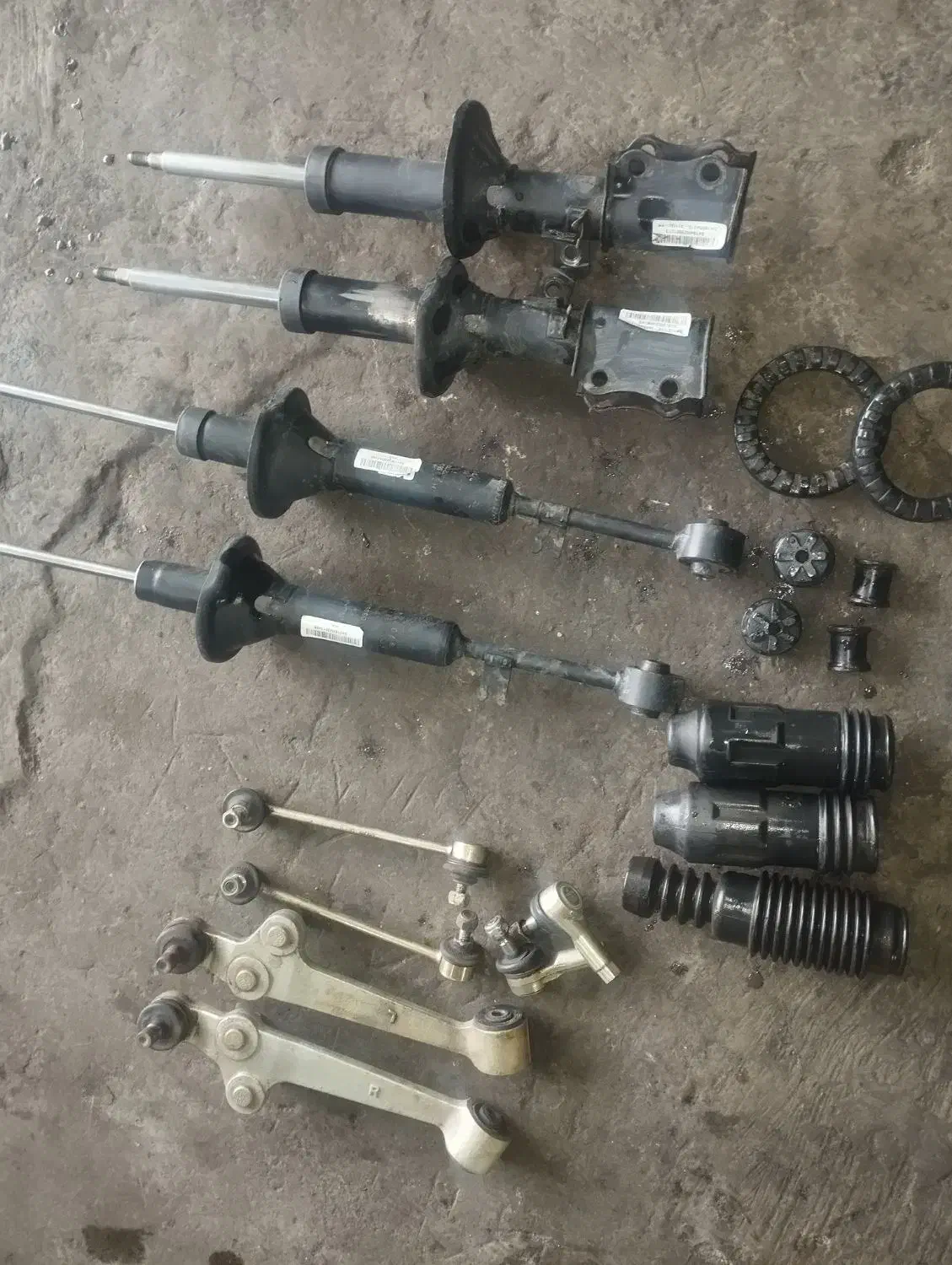 ست کامل کمک و جلوبندی تیبا.کوییک|قطعات یدکی و لوازم جانبی|لنگرود, |دیوار