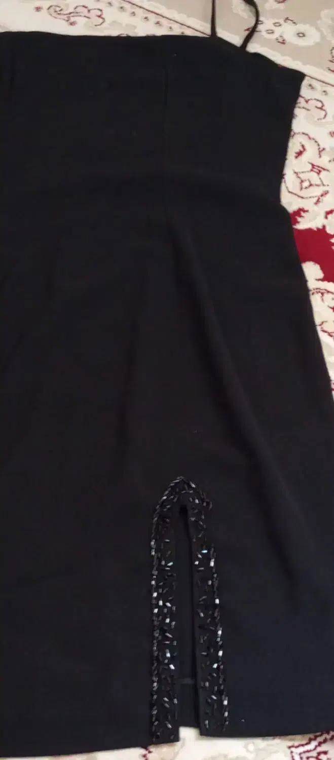 چند تیکه لباس نو|لباس|رباطکریم, نصیرشهر|دیوار