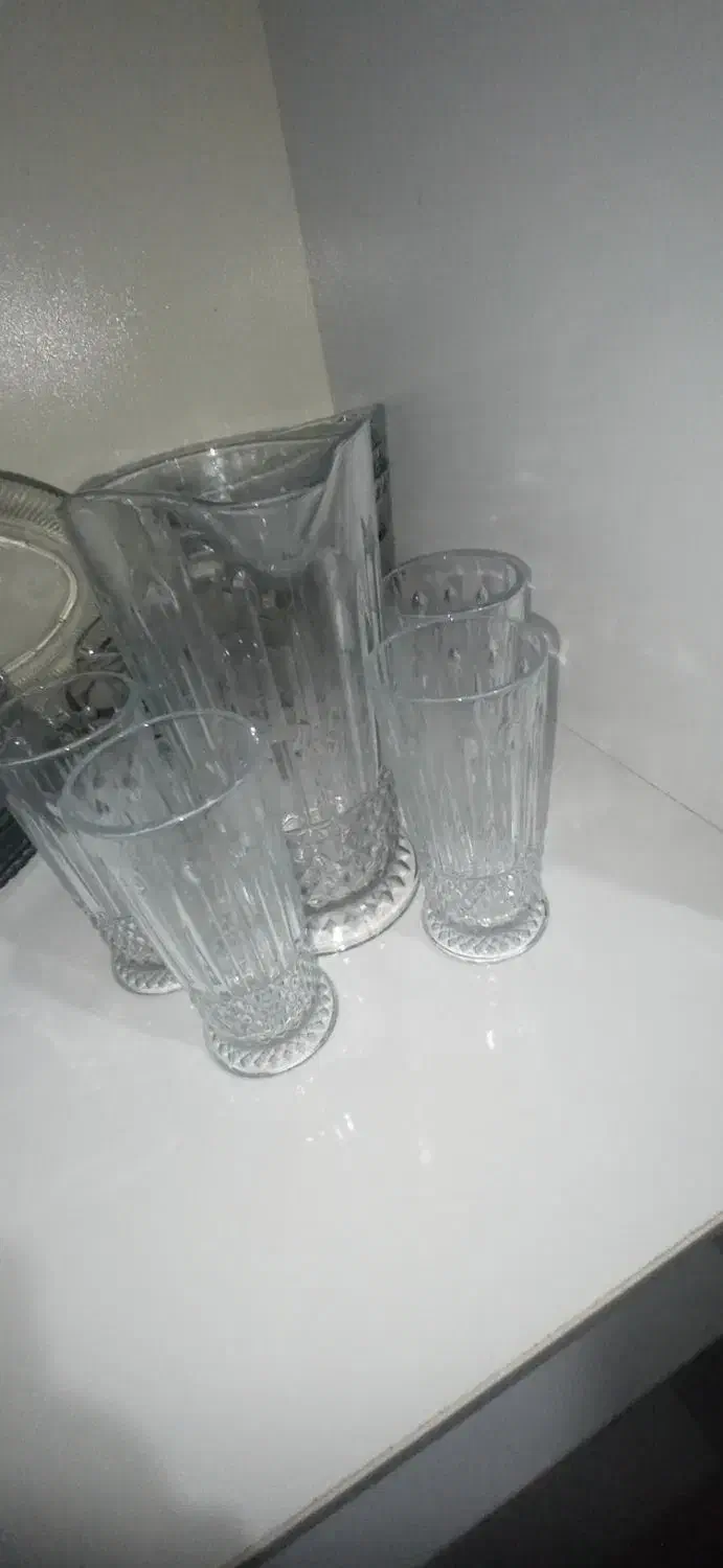 سرویس همینا تو عکس میبینید|ظروف سرو و پذیرایی|پرند, فاز ۶|دیوار