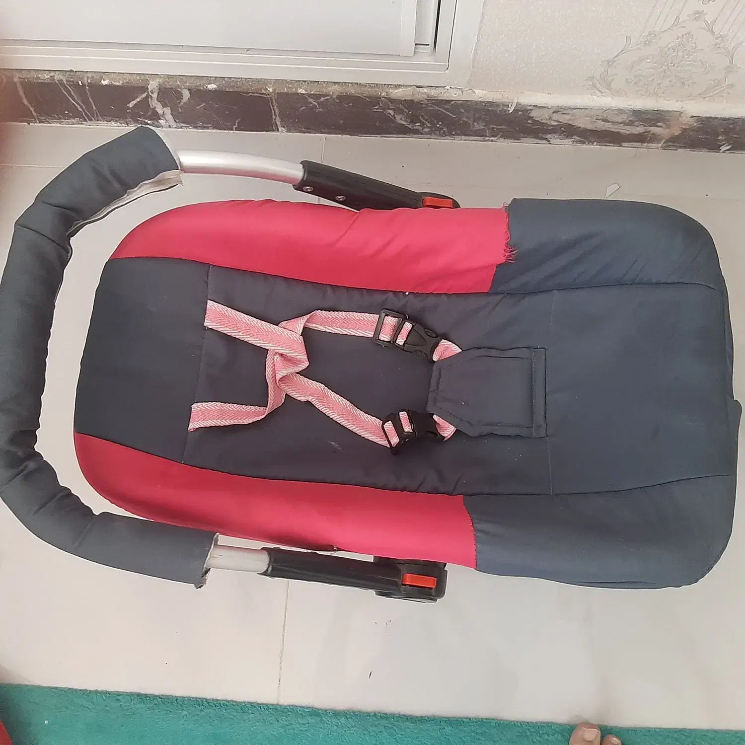 فروش لوازم.کودک.ساک حمل نوزاد.تخت گهواره ای.carier|اسباب و اثاث بچه|شیراز, تاچارا|دیوار